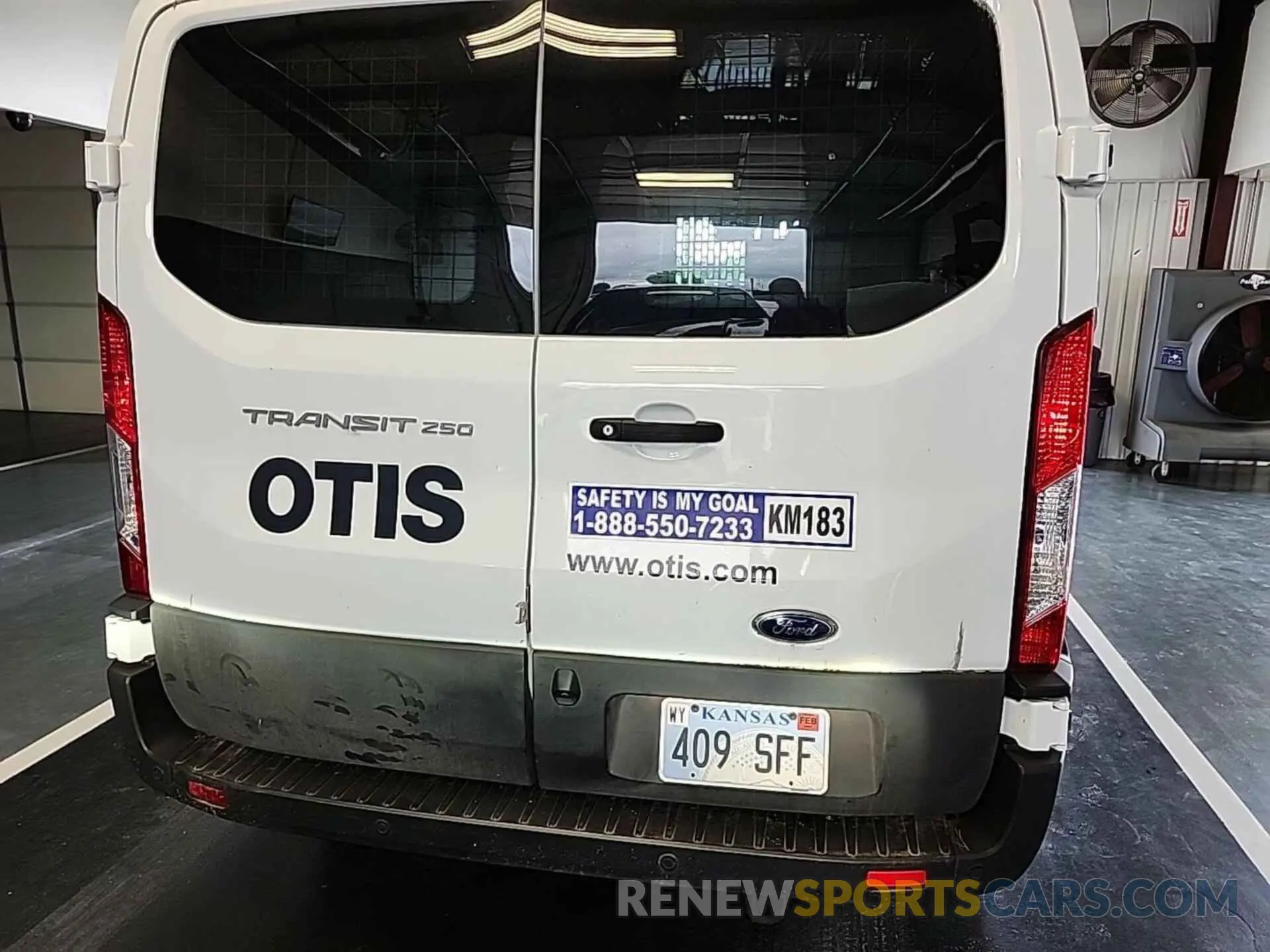 22 fotografías del automóvil dañado 1FTBR1Y81PKA72158 FORD TRANSIT 2023