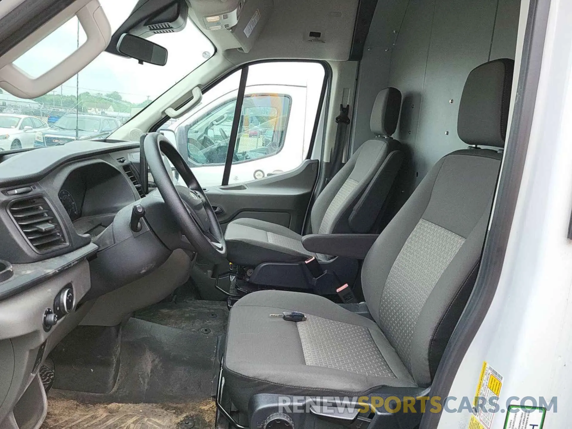 15 fotografías del automóvil dañado 1FTBR2X85PKA59310 FORD TRANSIT 2023
