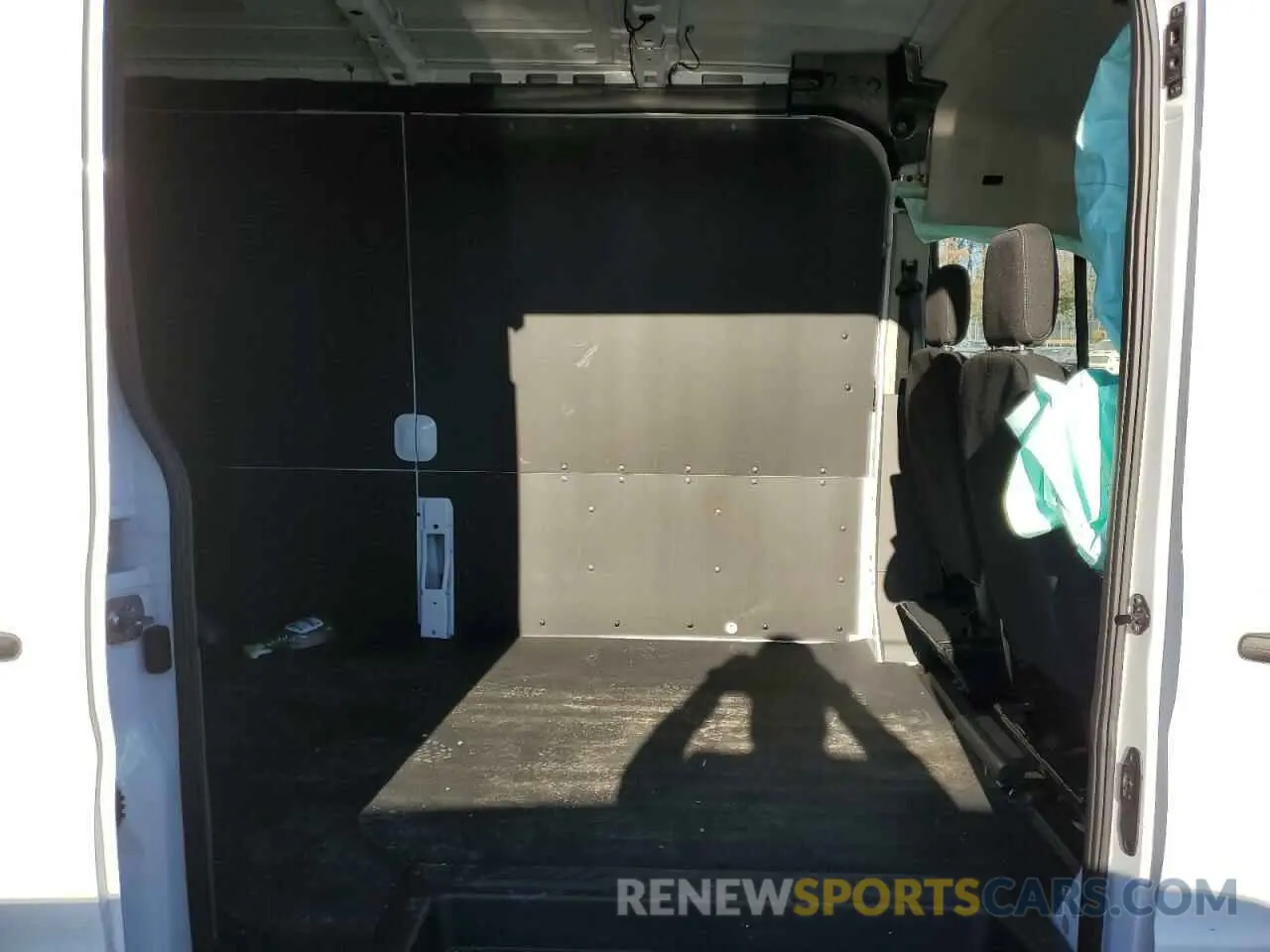 11 fotografías del automóvil dañado 1FTBW9CK1PKB93878 FORD TRANSIT 2023