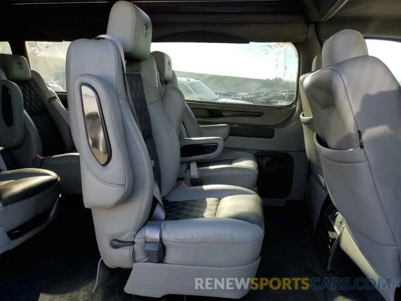 11 fotografías del automóvil dañado 1FTYE2YG1PKA84538 FORD TRANSIT 2023