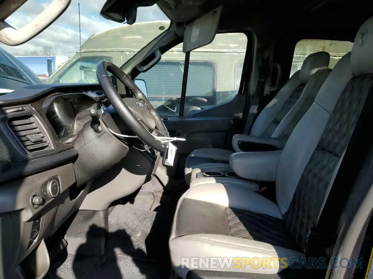 7 fotografías del automóvil dañado 1FTYE2YG1PKA84538 FORD TRANSIT 2023