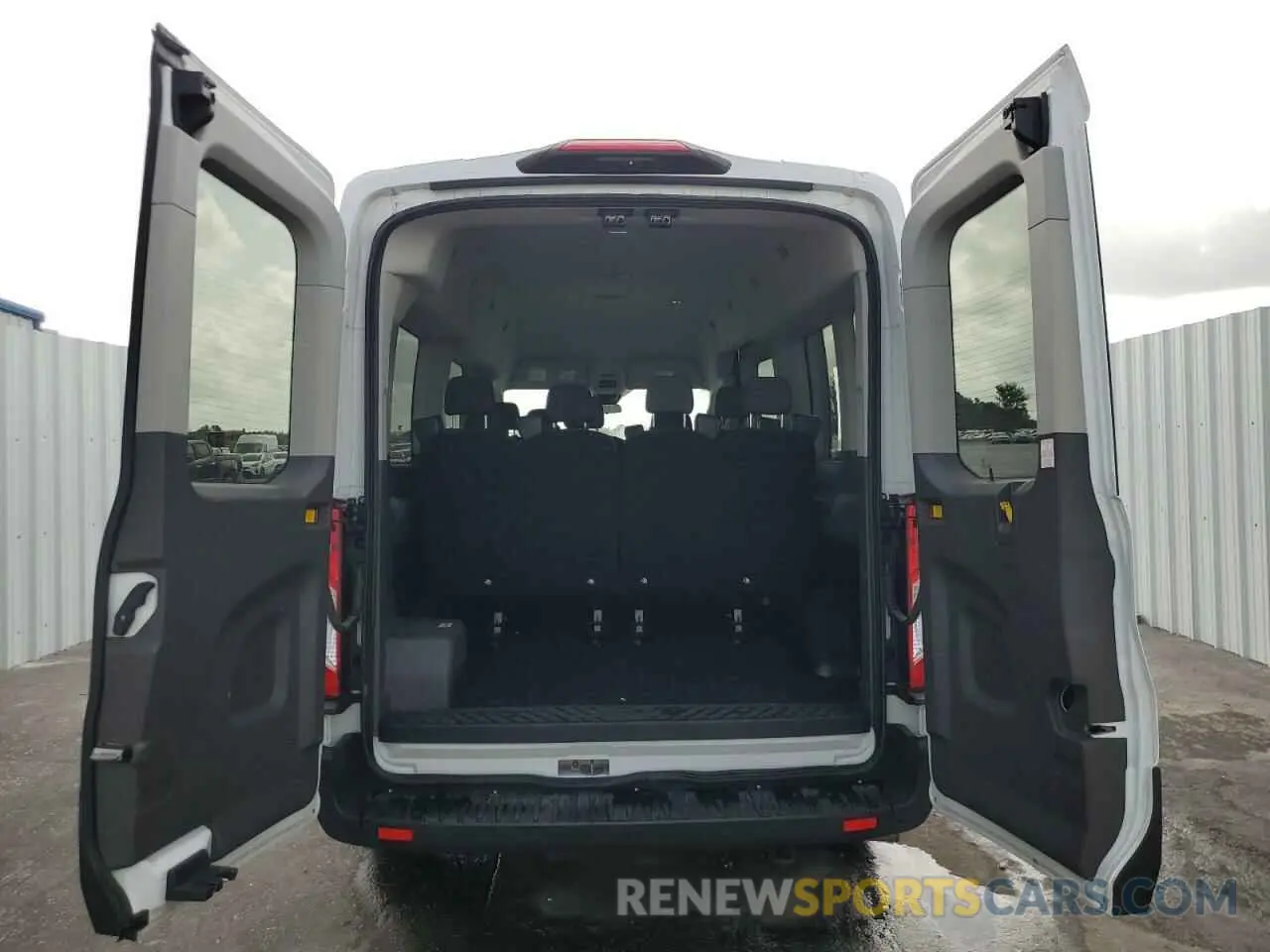 10 fotografías del automóvil dañado 1FBAX2C85RKA36446 FORD TRANSIT 2024
