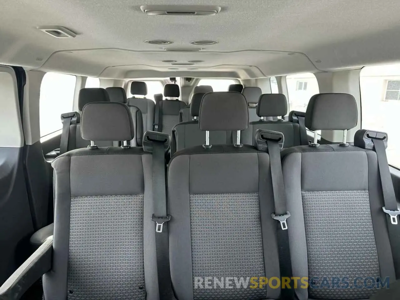 8 fotografías del automóvil dañado 1FBAX2Y82RKA82339 FORD TRANSIT 2024