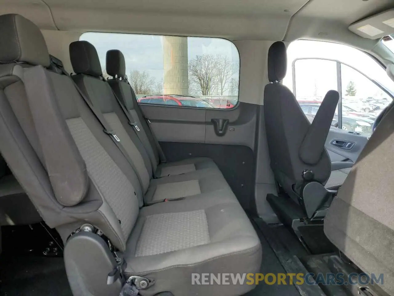 11 fotografías del automóvil dañado 1FBAX2YG7RKA21561 FORD TRANSIT 2024
