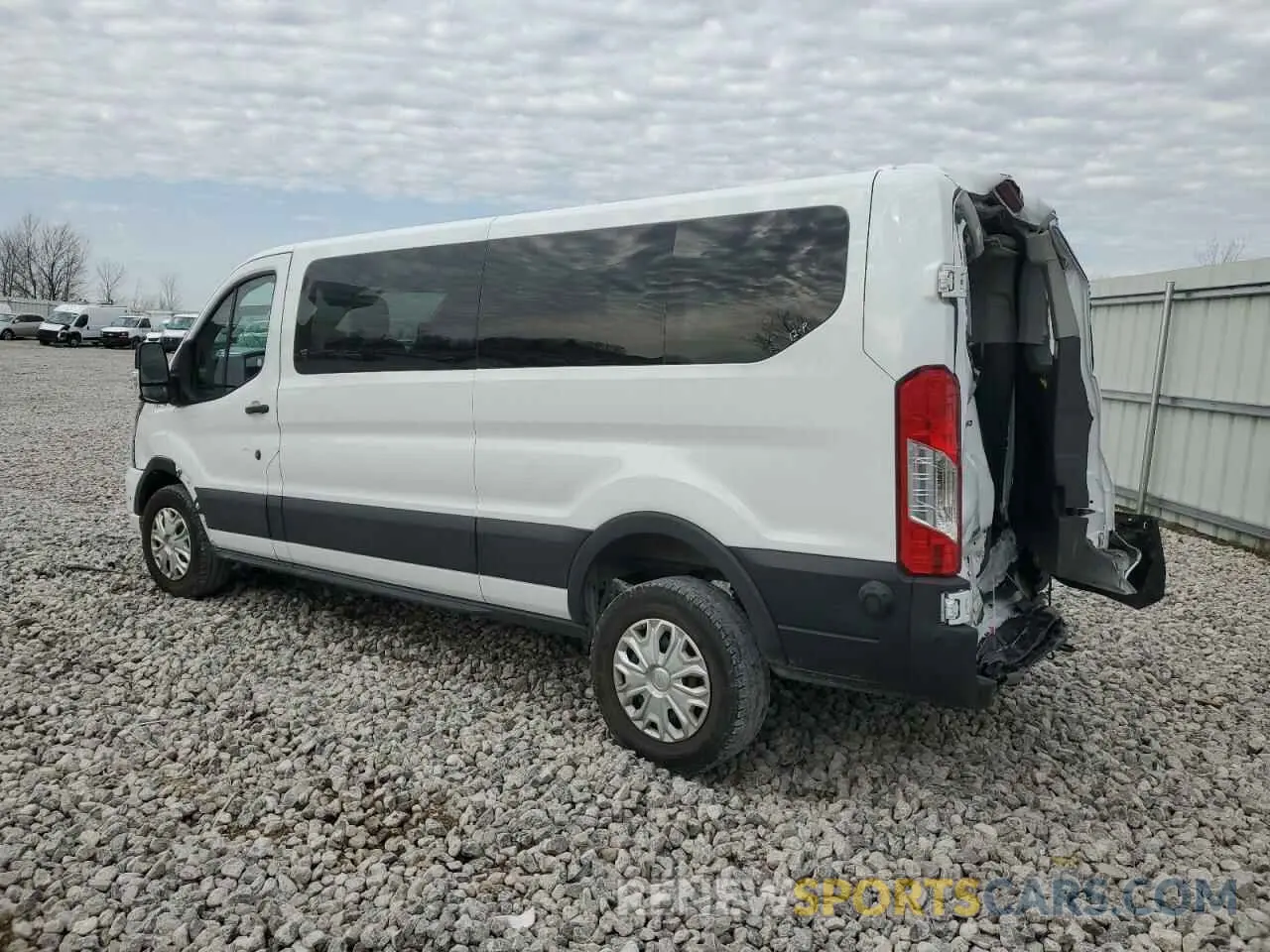 2 fotografías del automóvil dañado 1FBAX2YG7RKA21561 FORD TRANSIT 2024
