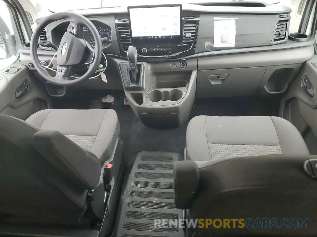 8 fotografías del automóvil dañado 1FBAX2YG7RKA21561 FORD TRANSIT 2024