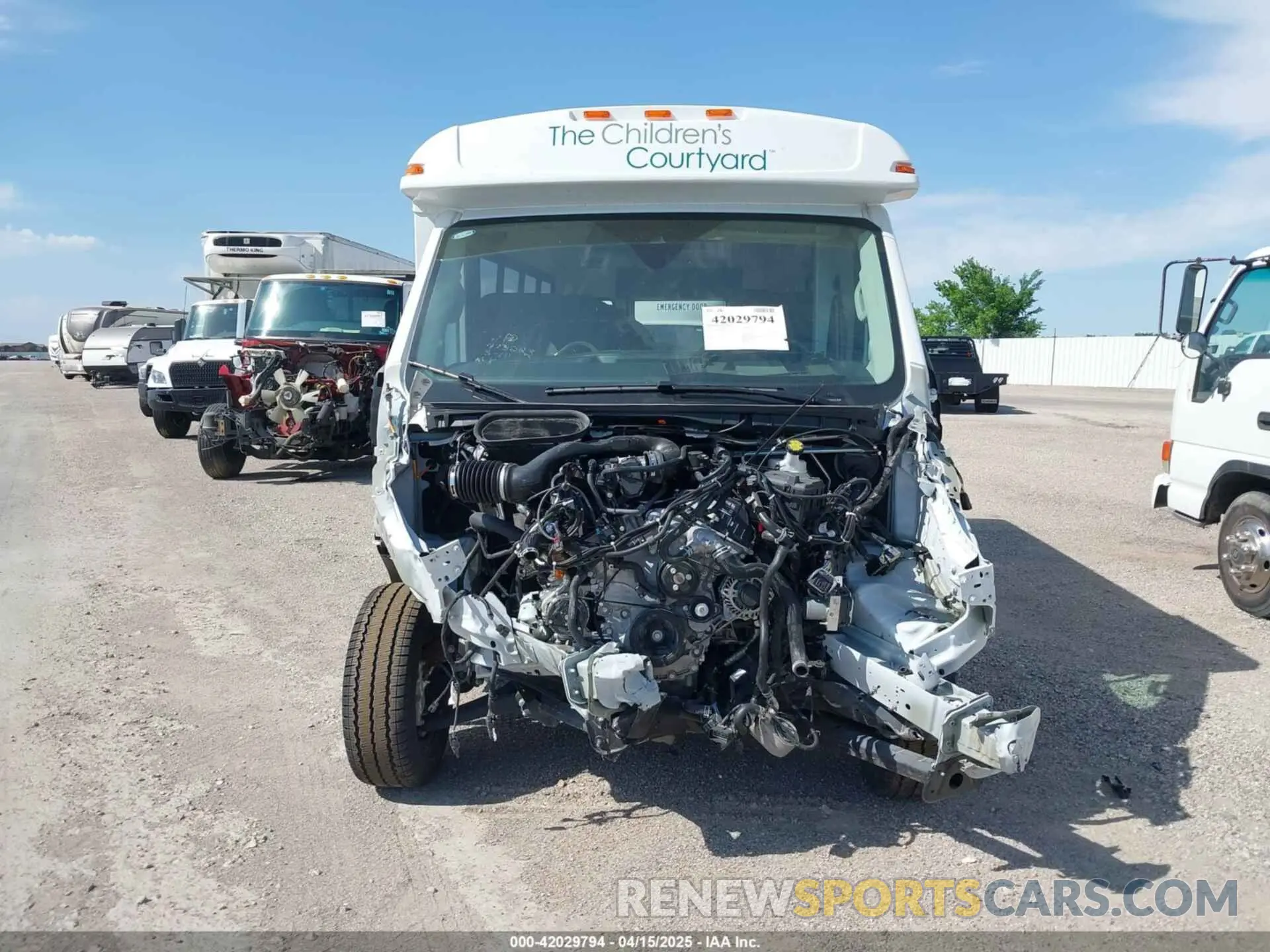 13 fotografías del automóvil dañado 1FDDR5P87RKA65828 FORD TRANSIT 2024