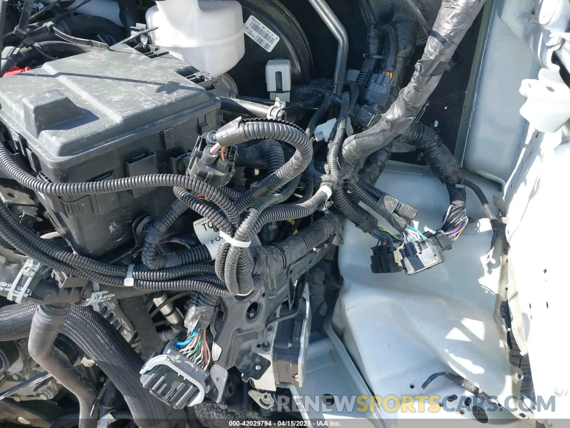 17 fotografías del automóvil dañado 1FDDR5P87RKA65828 FORD TRANSIT 2024