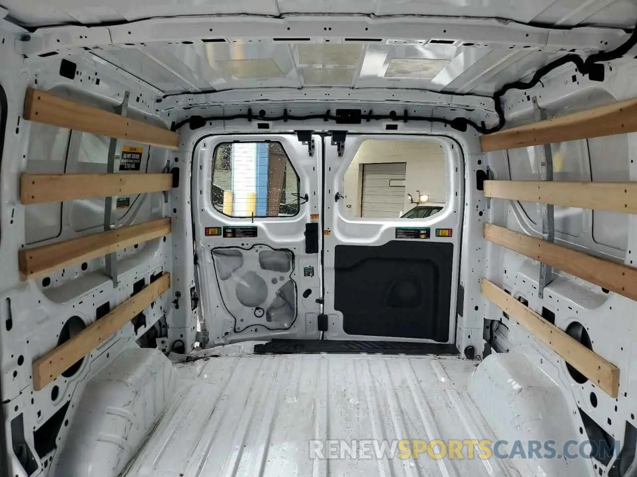 10 fotografías del automóvil dañado 1FTBR1Y82RKA62547 FORD TRANSIT 2024