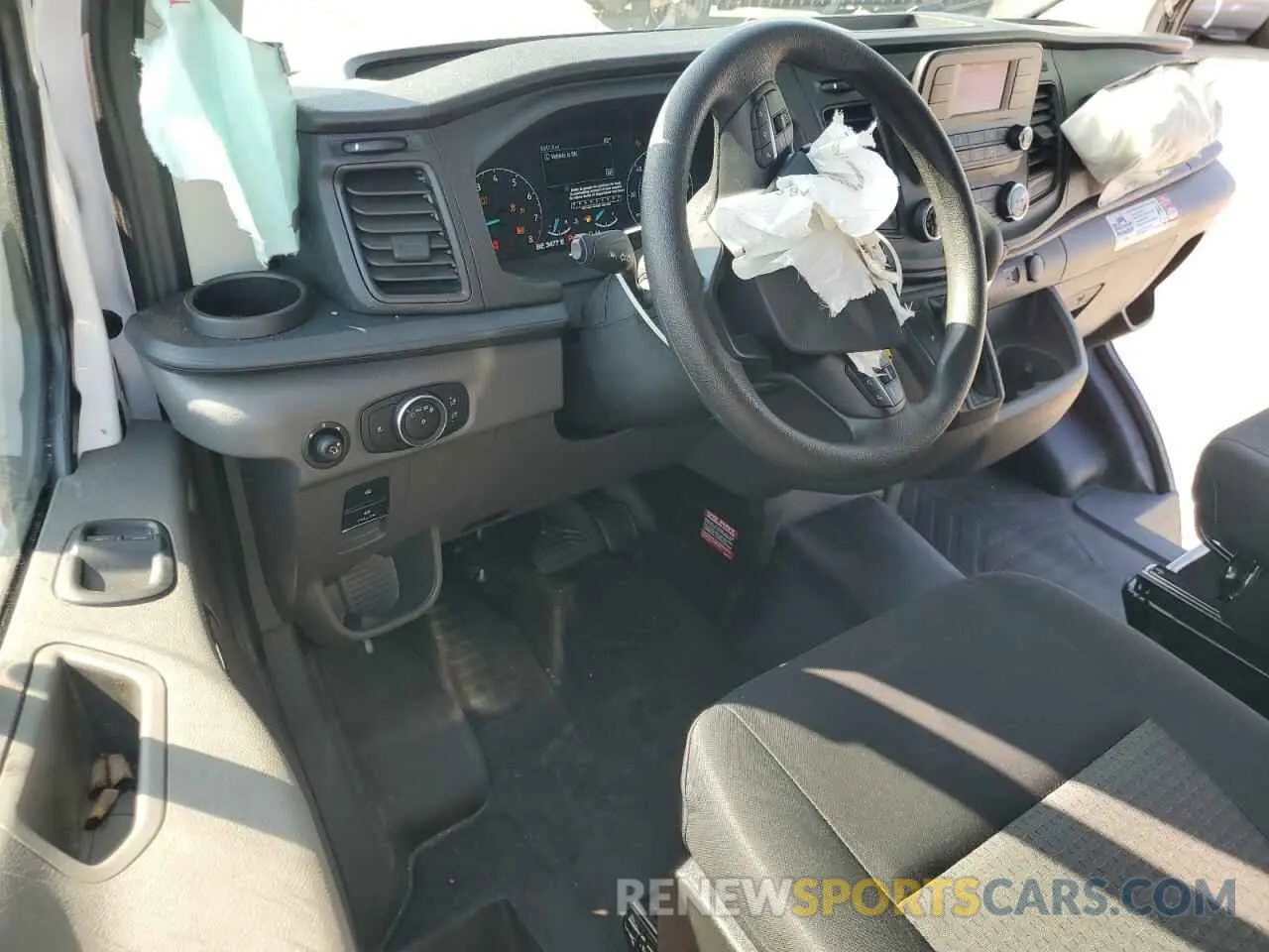 8 fotografías del automóvil dañado 1FTBR1Y83RKA62623 FORD TRANSIT 2024