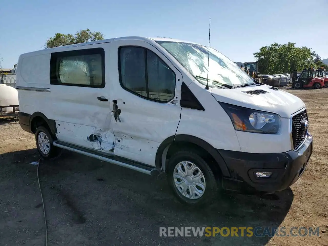 4 fotografías del automóvil dañado 1FTBR1Y8XRKA71402 FORD TRANSIT 2024