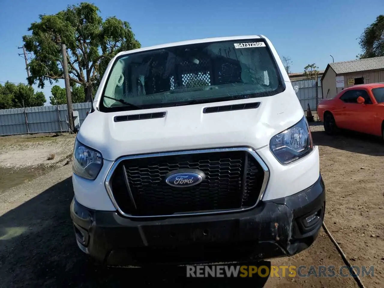 5 fotografías del automóvil dañado 1FTBR1Y8XRKA71402 FORD TRANSIT 2024