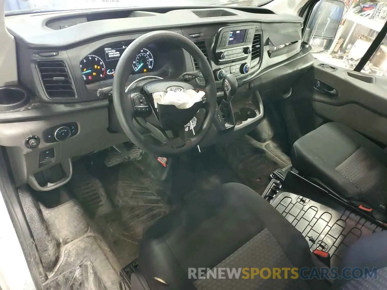 8 fotografías del automóvil dañado 1FTBR1Y8XRKA71416 FORD TRANSIT 2024