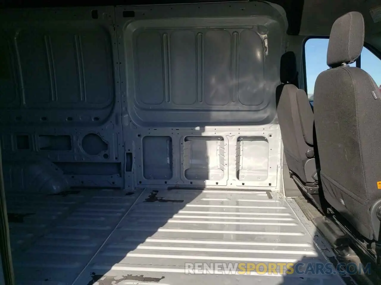 11 fotografías del automóvil dañado 1FTBW3UGXRKA44492 FORD TRANSIT 2024