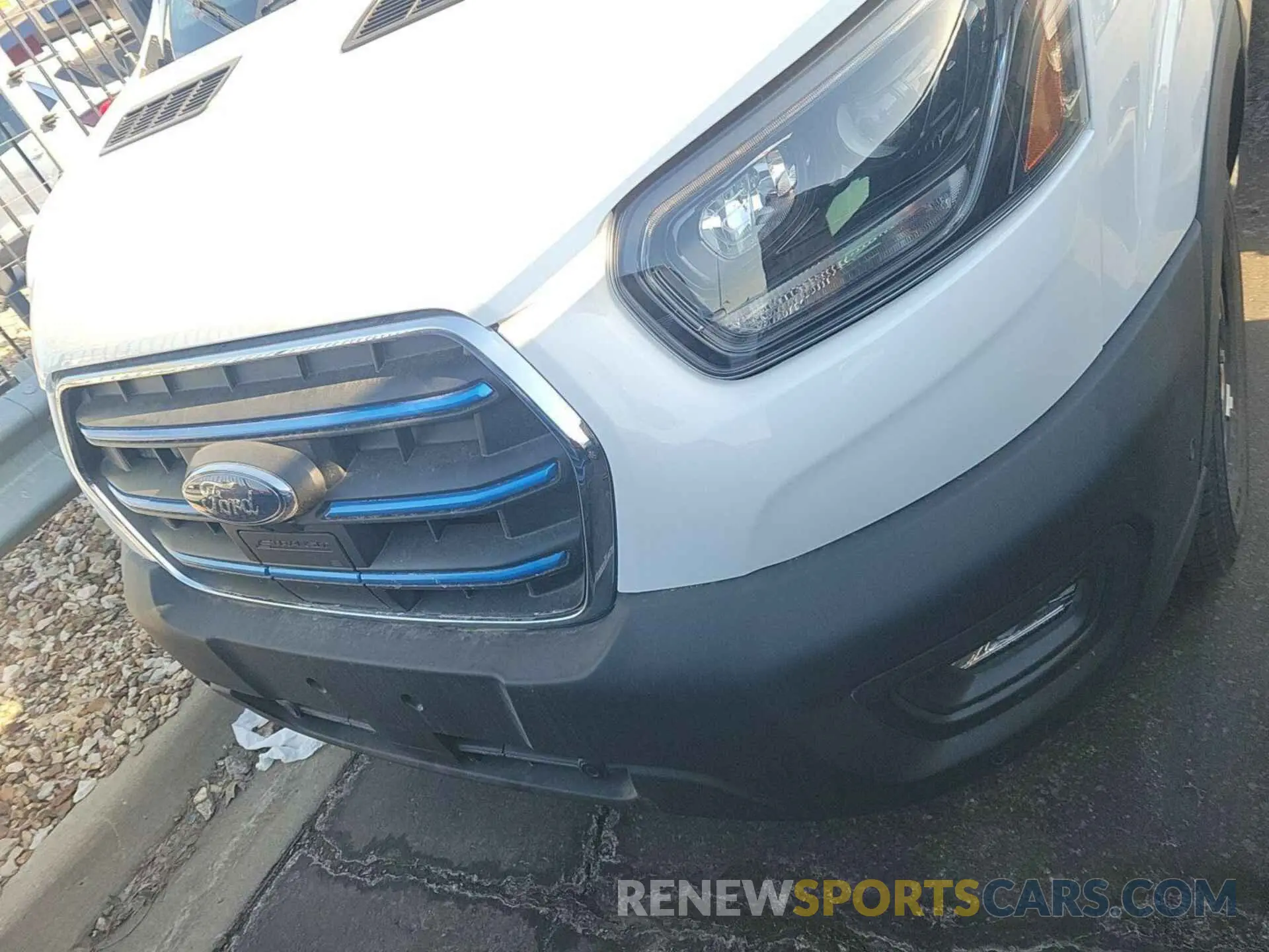 4 fotografías del automóvil dañado 1FTBW1YM0SKA13004 FORD TRANSIT 2025