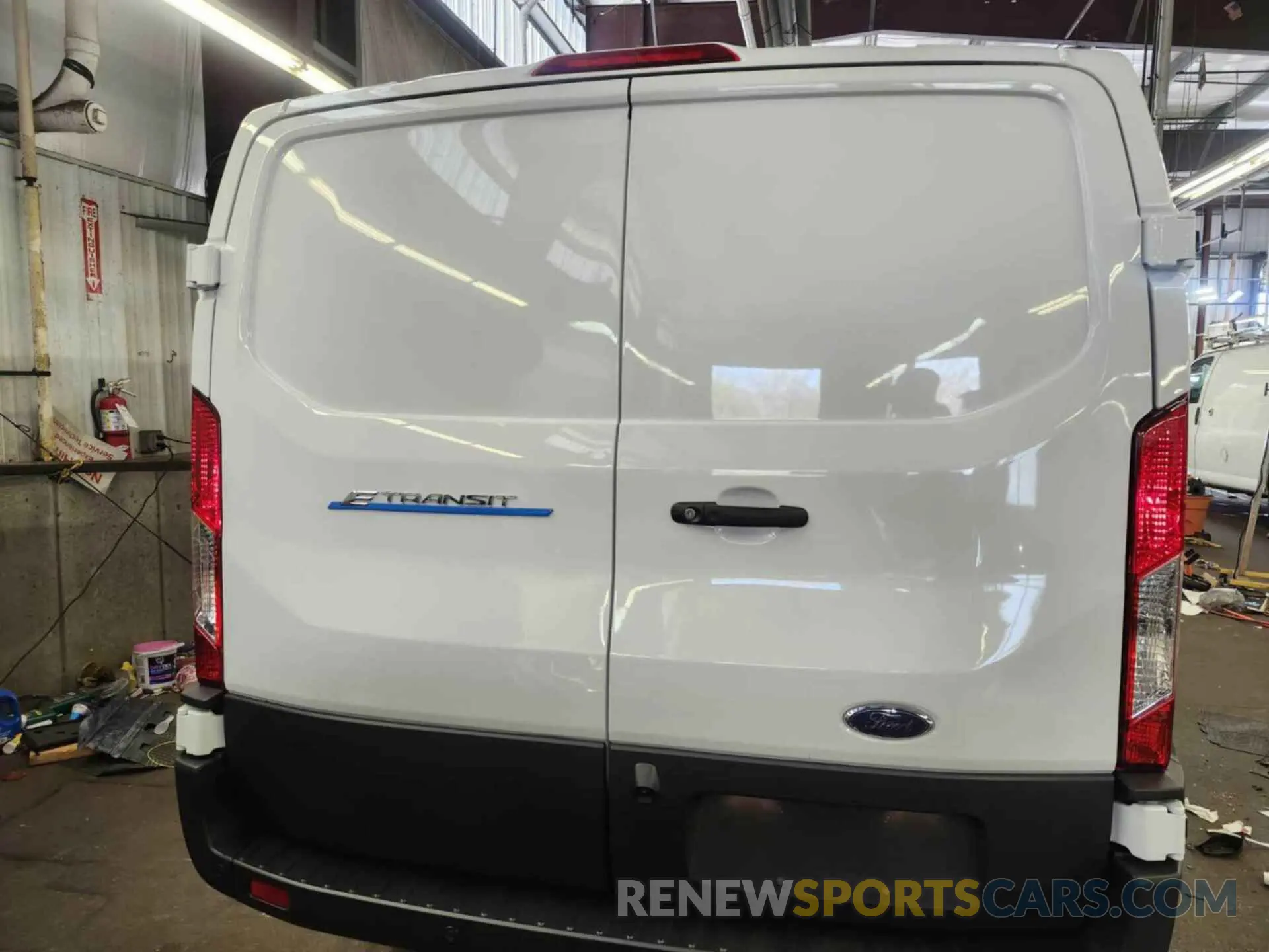 13 fotografías del automóvil dañado 1FTBW1YM5SKA13001 FORD TRANSIT 2025