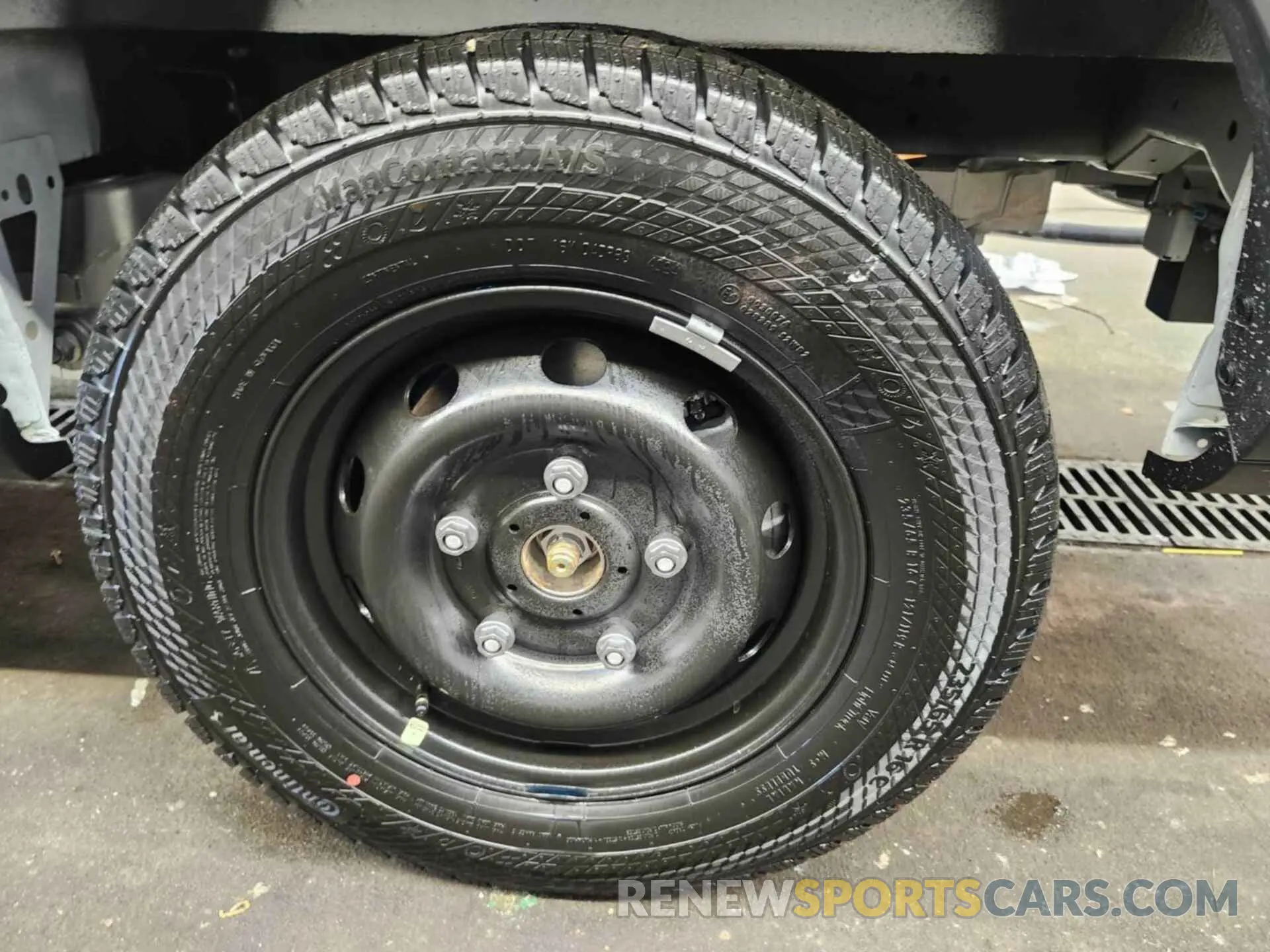 2 fotografías del automóvil dañado 1FTBW1YM5SKA13001 FORD TRANSIT 2025