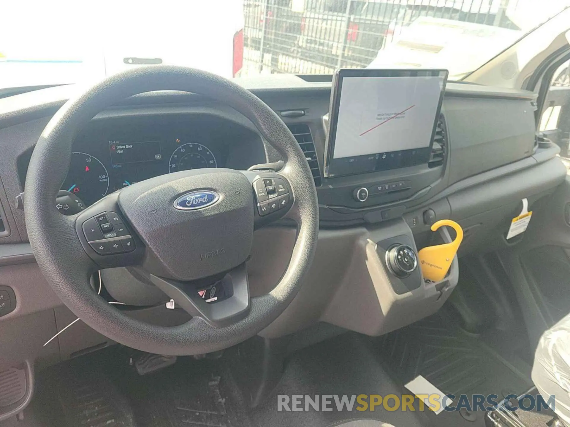 4 fotografías del automóvil dañado 1FTBW1YM9SKA12952 FORD TRANSIT 2025