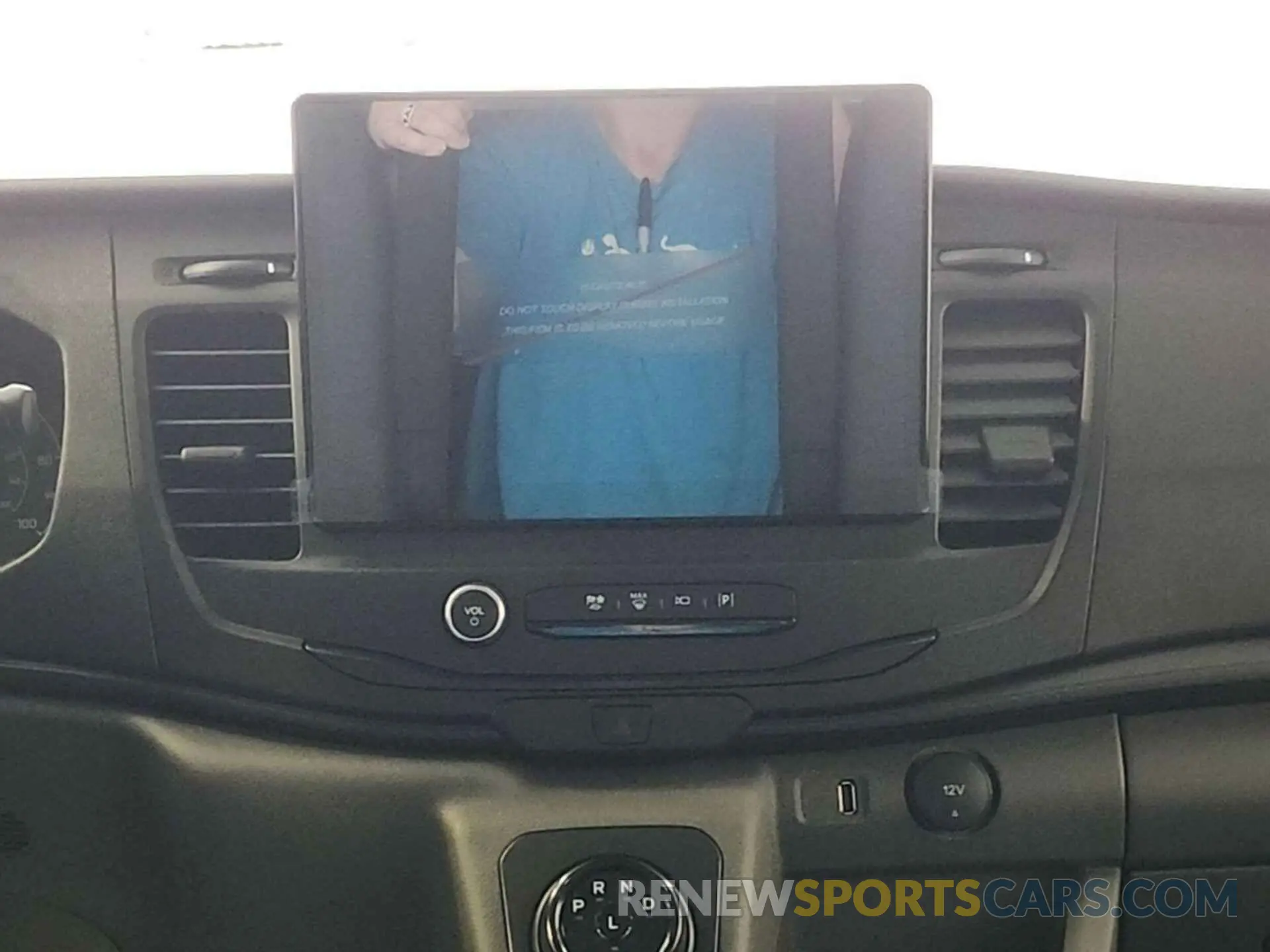 14 fotografías del automóvil dañado 1FTBW1YMXSKA13043 FORD TRANSIT 2025