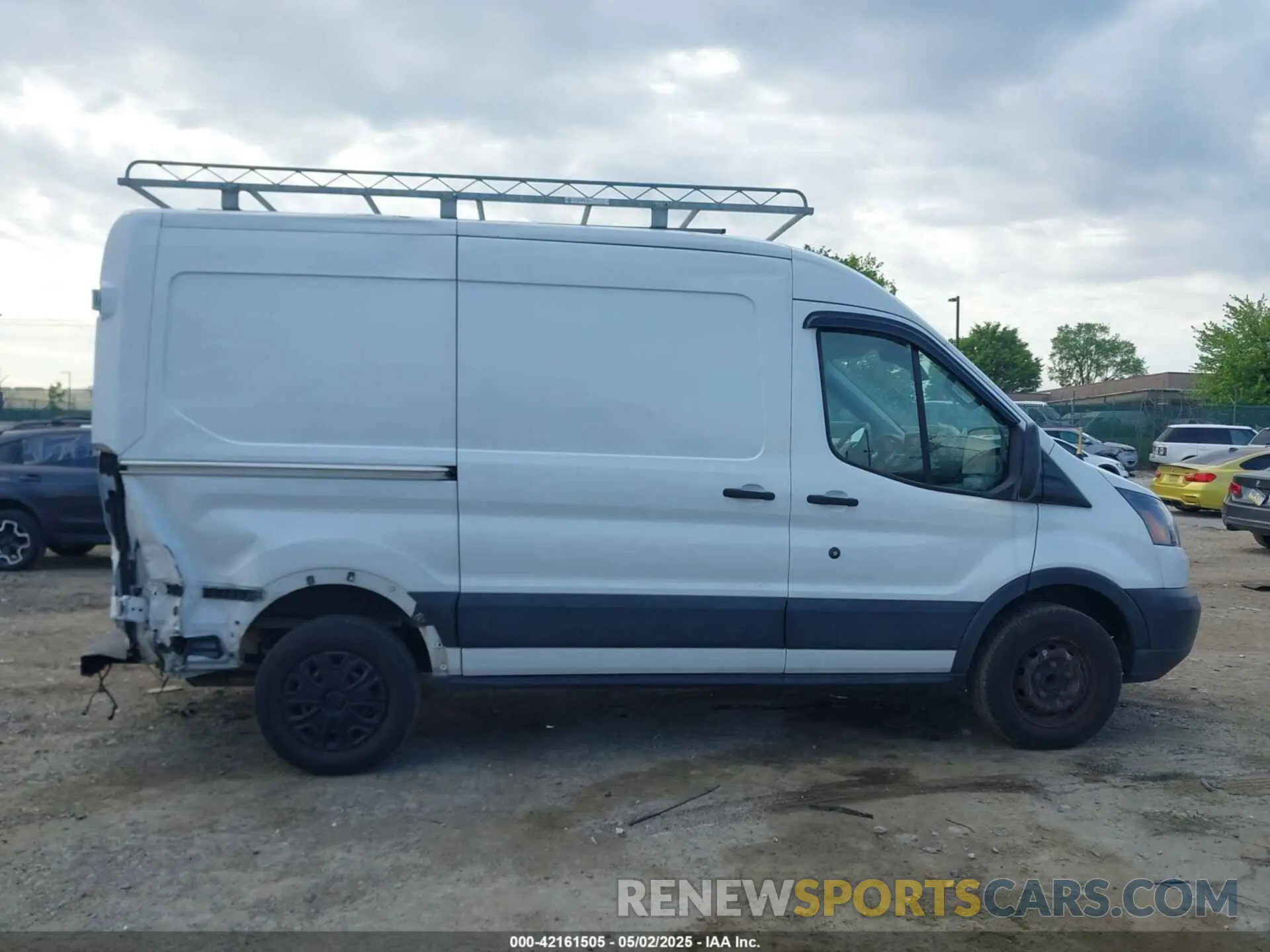 12 fotografías del automóvil dañado 1FTYR1CM2KKA03941 FORD TRANSIT-250 2019