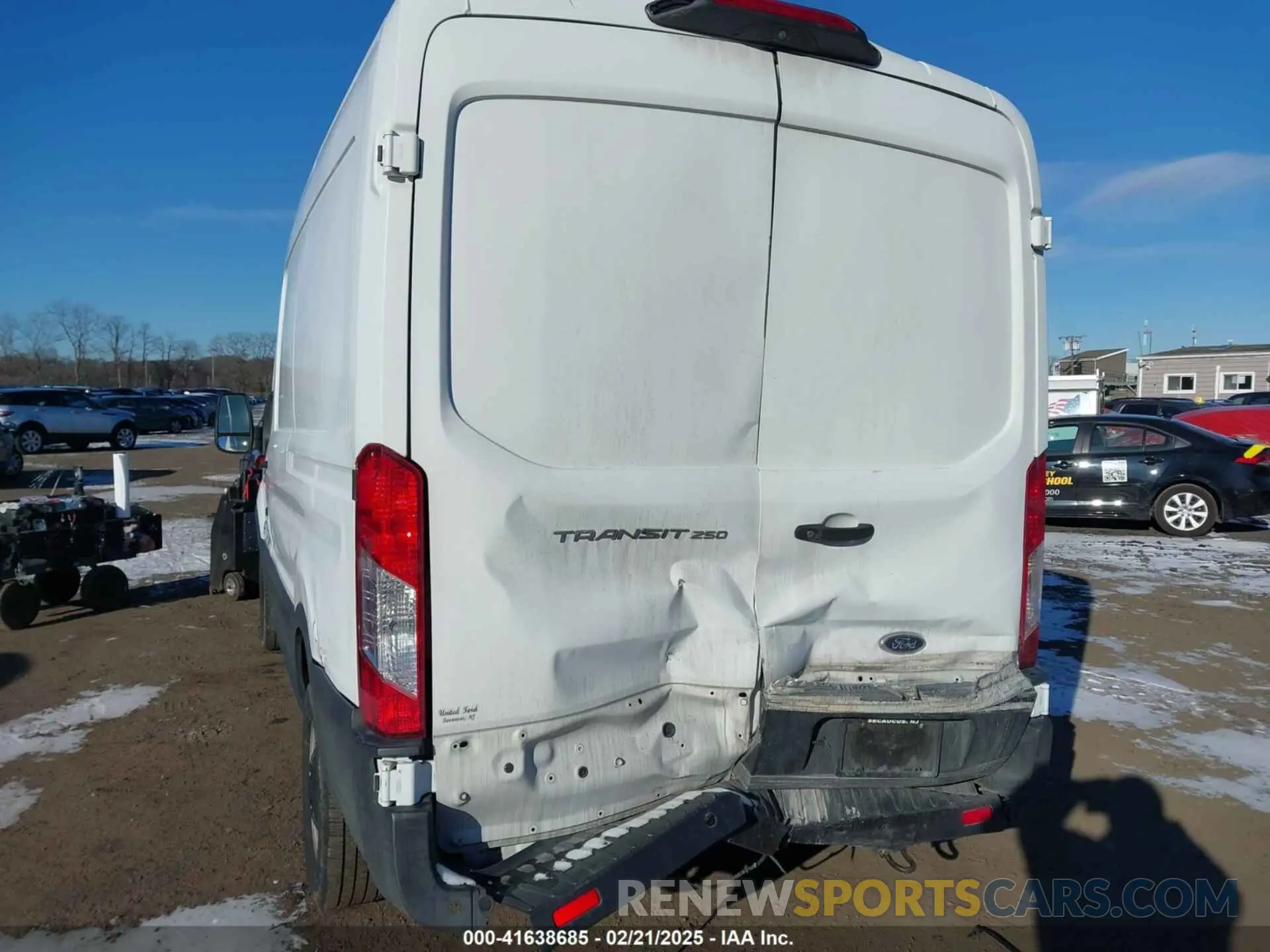 6 fotografías del automóvil dañado 1FTYR1CM6KKB81786 FORD TRANSIT-250 2019