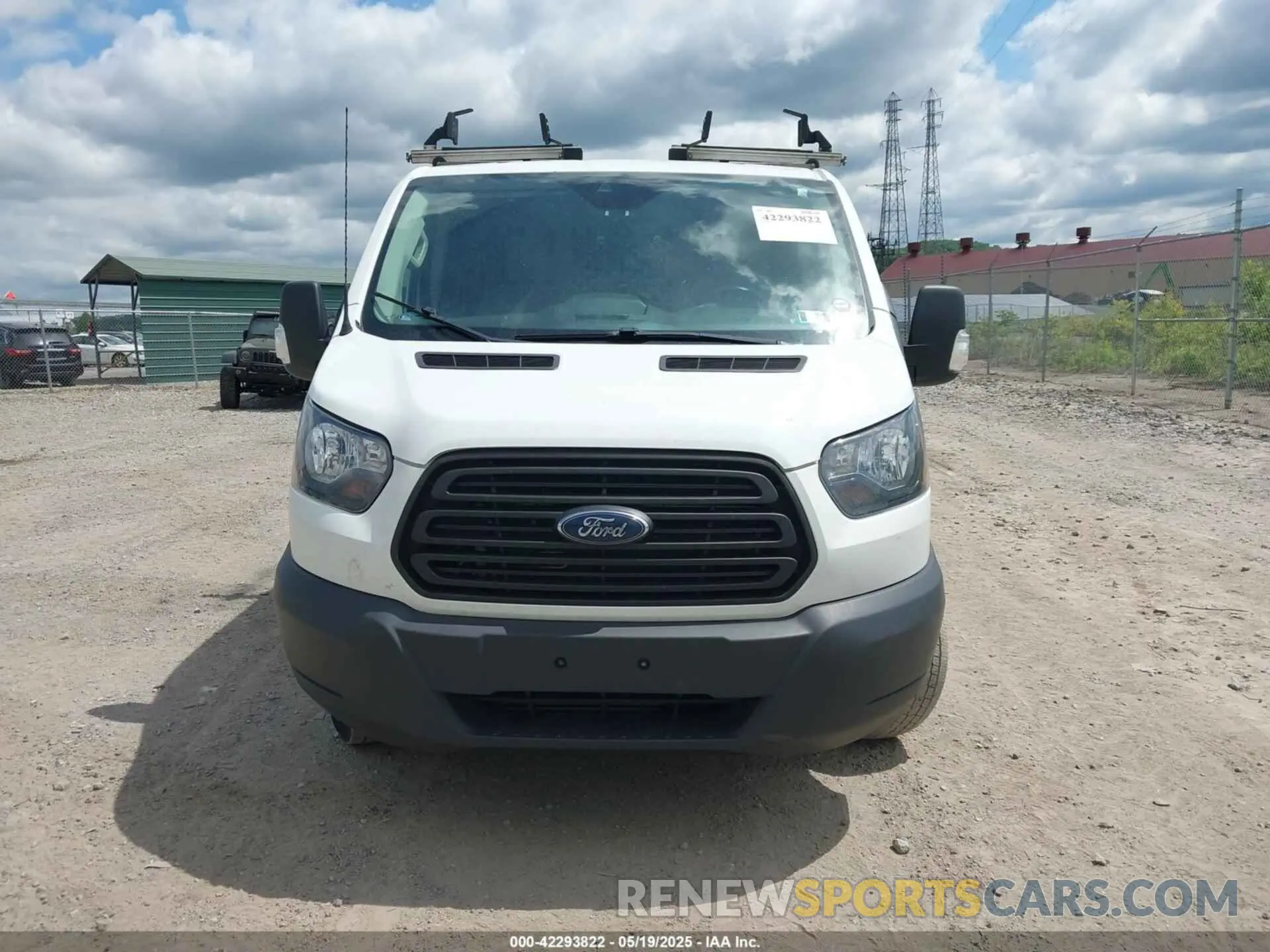 12 fotografías del automóvil dañado 1FTYR1YG3KKB67475 FORD TRANSIT-250 2019