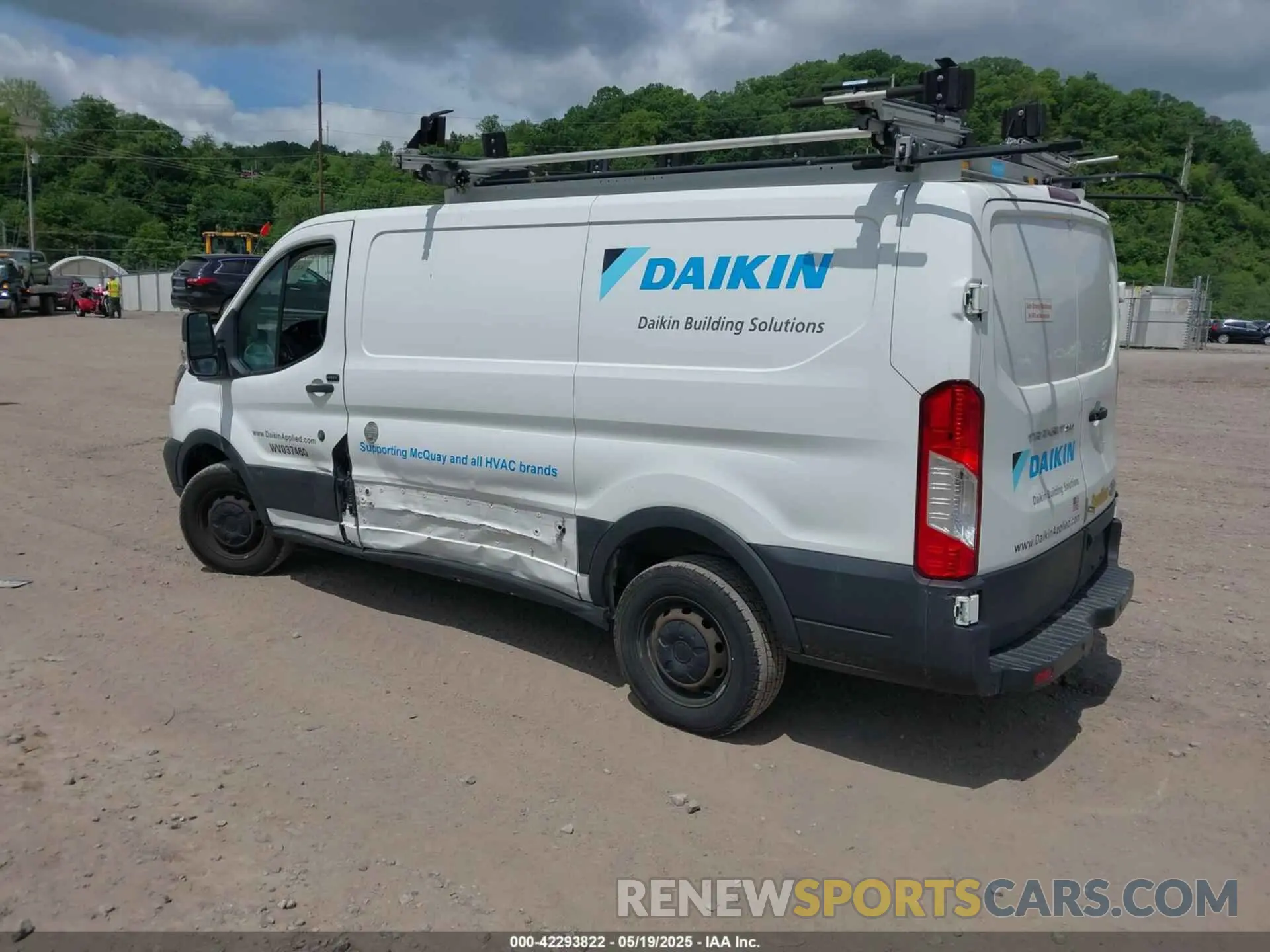 3 fotografías del automóvil dañado 1FTYR1YG3KKB67475 FORD TRANSIT-250 2019
