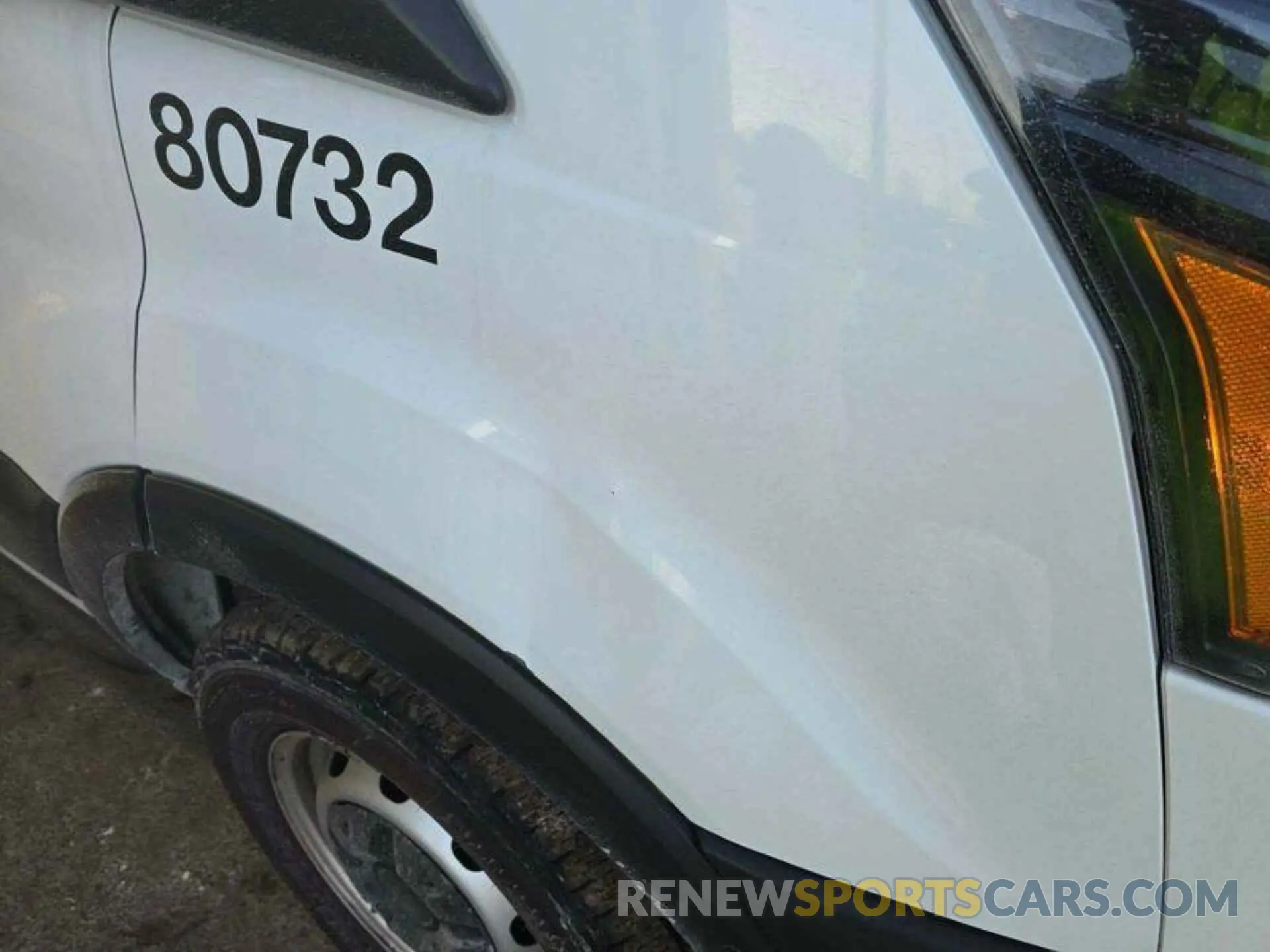 16 fotografías del automóvil dañado 1FTYR1YG5KKA54367 FORD TRANSIT-250 2019