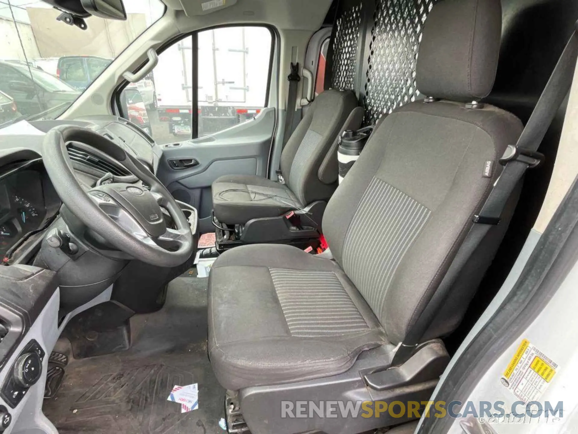 15 fotografías del automóvil dañado 1FTYR1ZM3KKB20418 FORD TRANSIT-250 2019