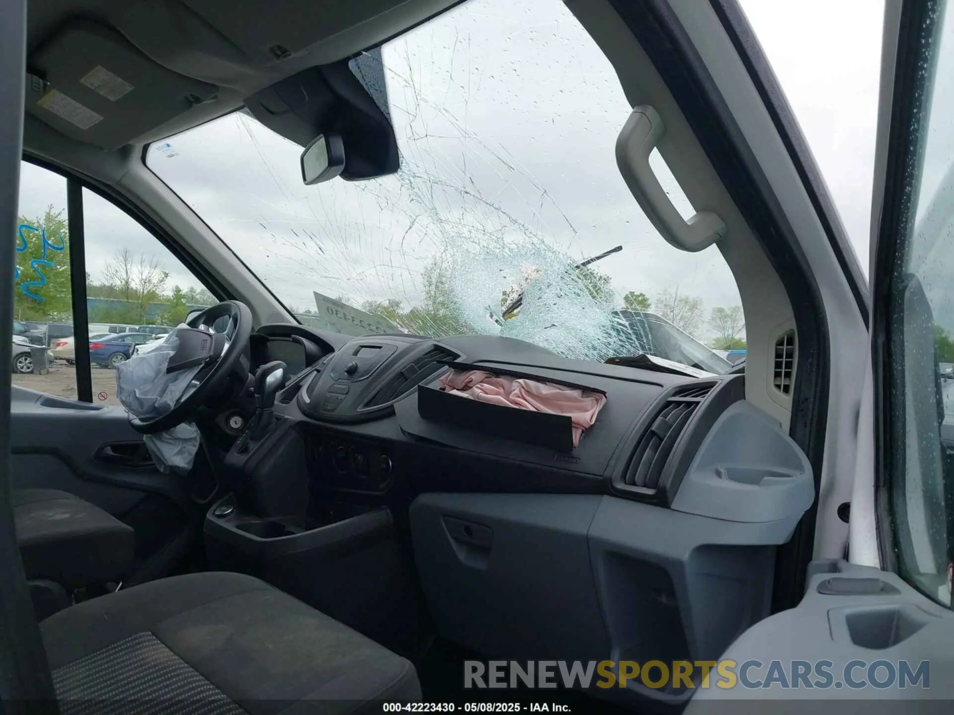 5 fotografías del automóvil dañado 1FTYR1ZM3KKB50213 FORD TRANSIT-250 2019