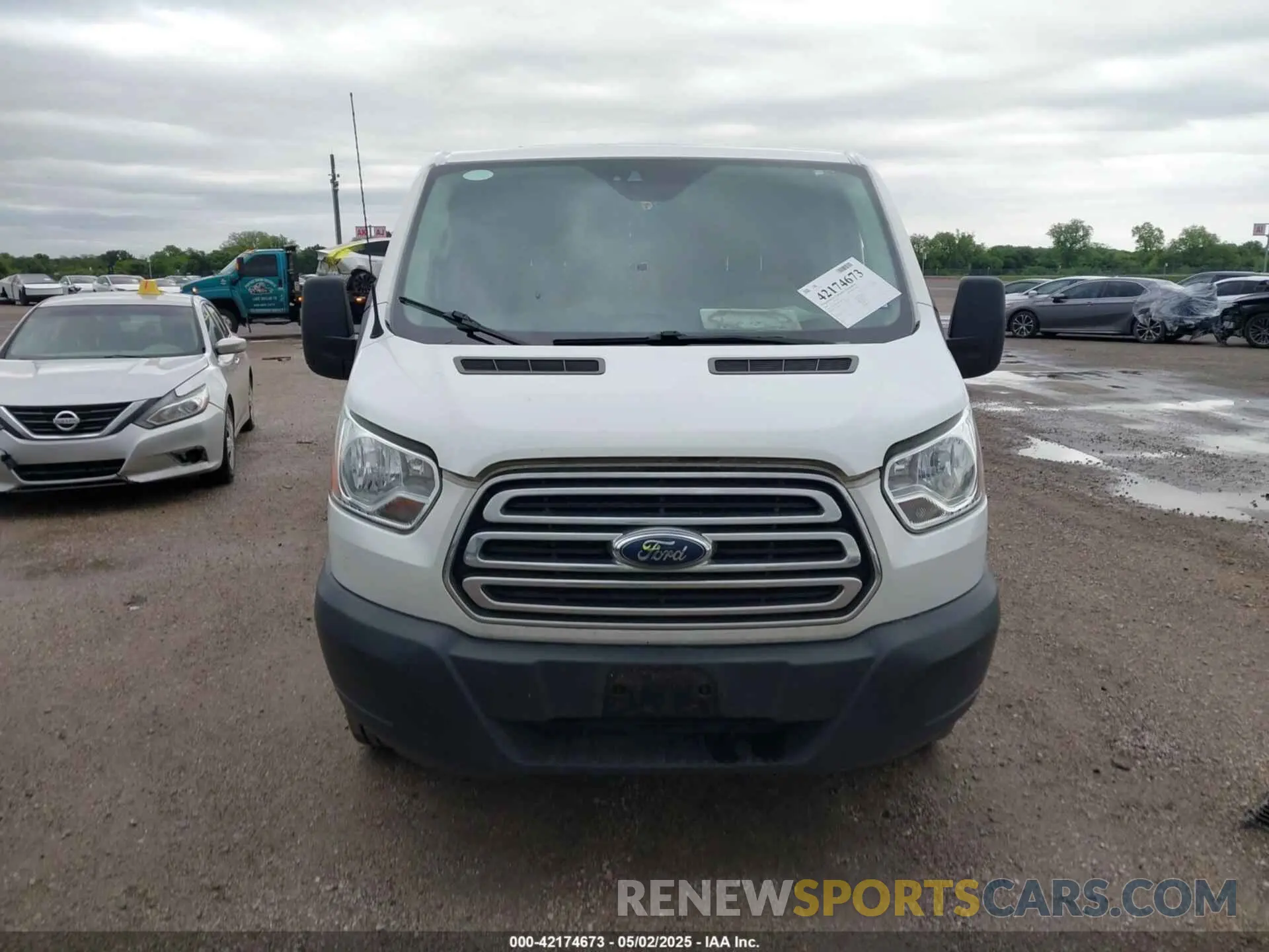 12 fotografías del automóvil dañado 1FTYR1ZM4KKA54929 FORD TRANSIT-250 2019