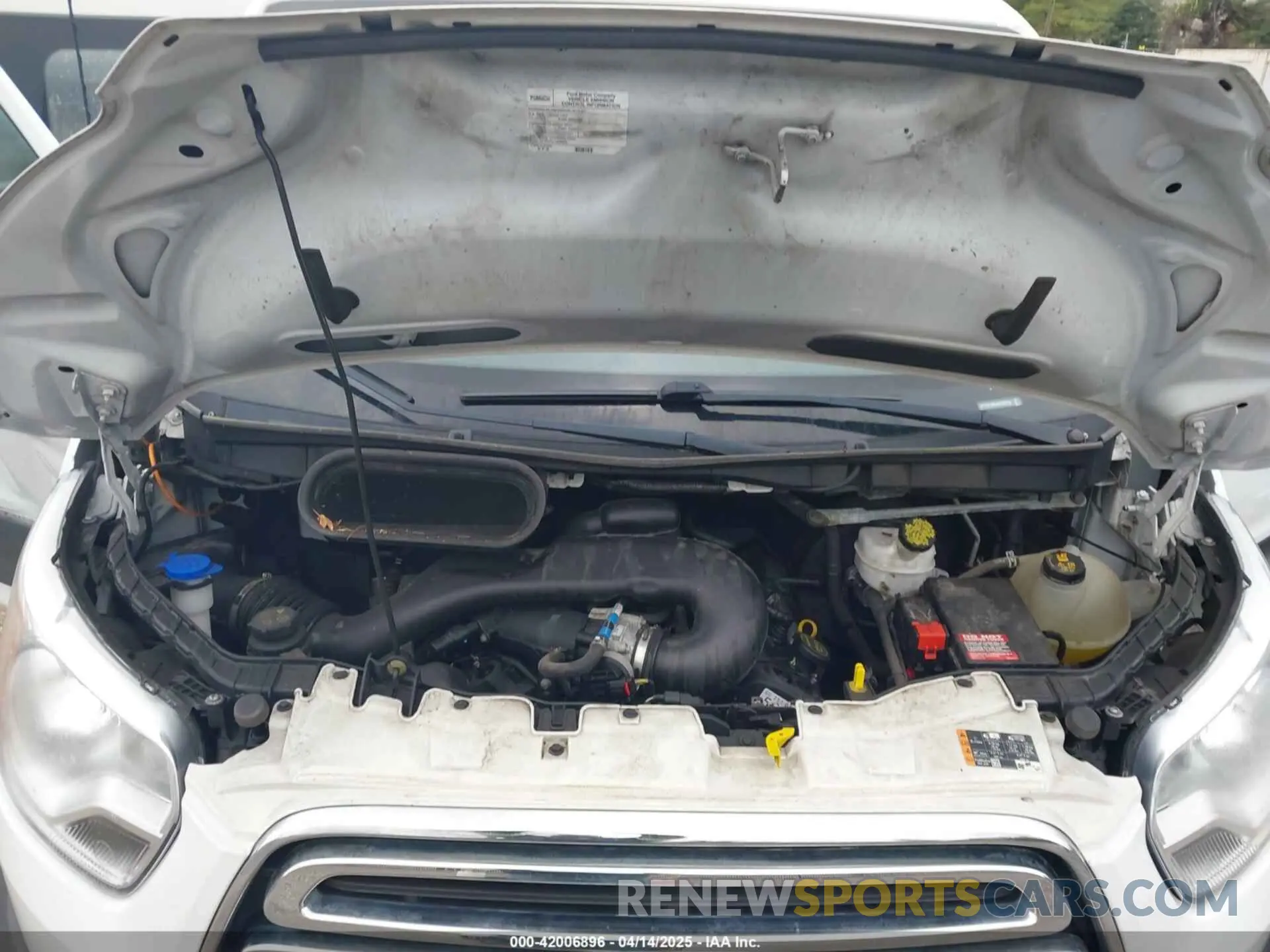 10 fotografías del automóvil dañado 1FTYR1ZM4KKB00758 FORD TRANSIT-250 2019