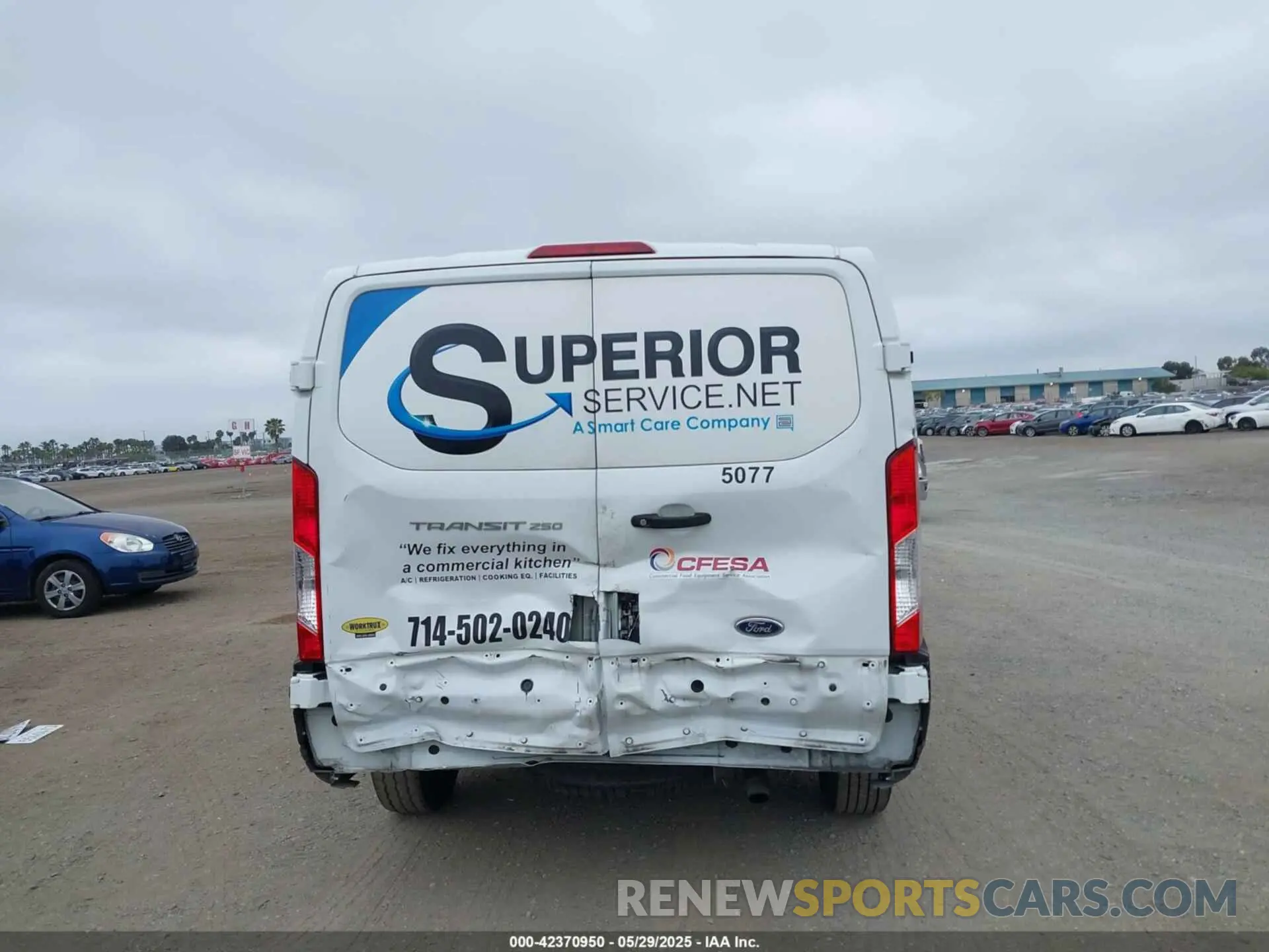 16 fotografías del automóvil dañado 1FTYR1ZM4KKB36594 FORD TRANSIT-250 2019
