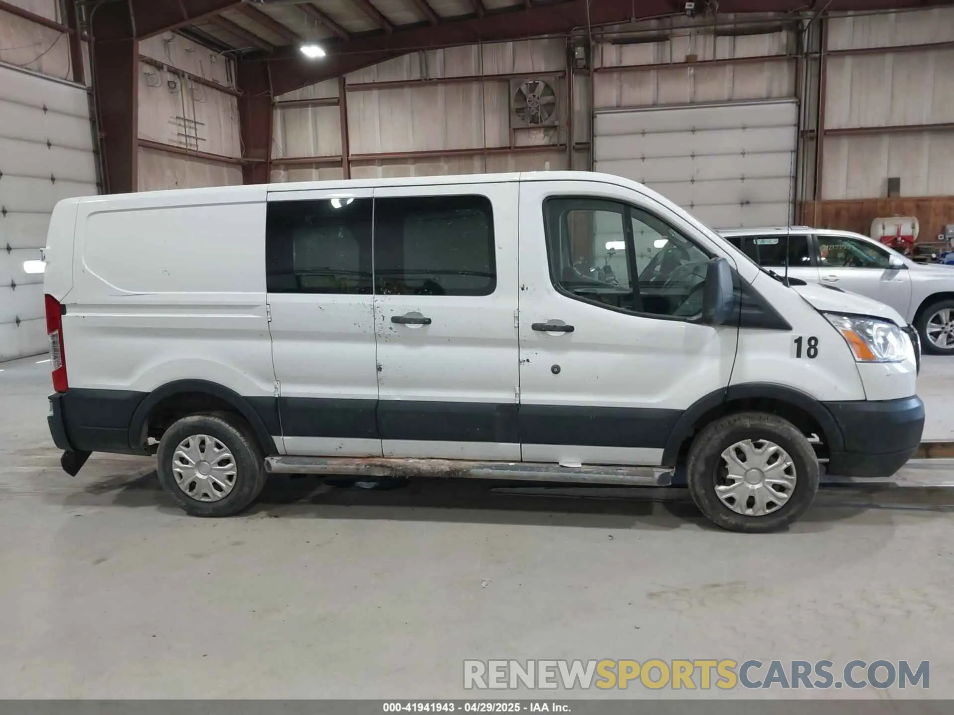 12 fotografías del automóvil dañado 1FTYR1ZM7KKA71062 FORD TRANSIT-250 2019