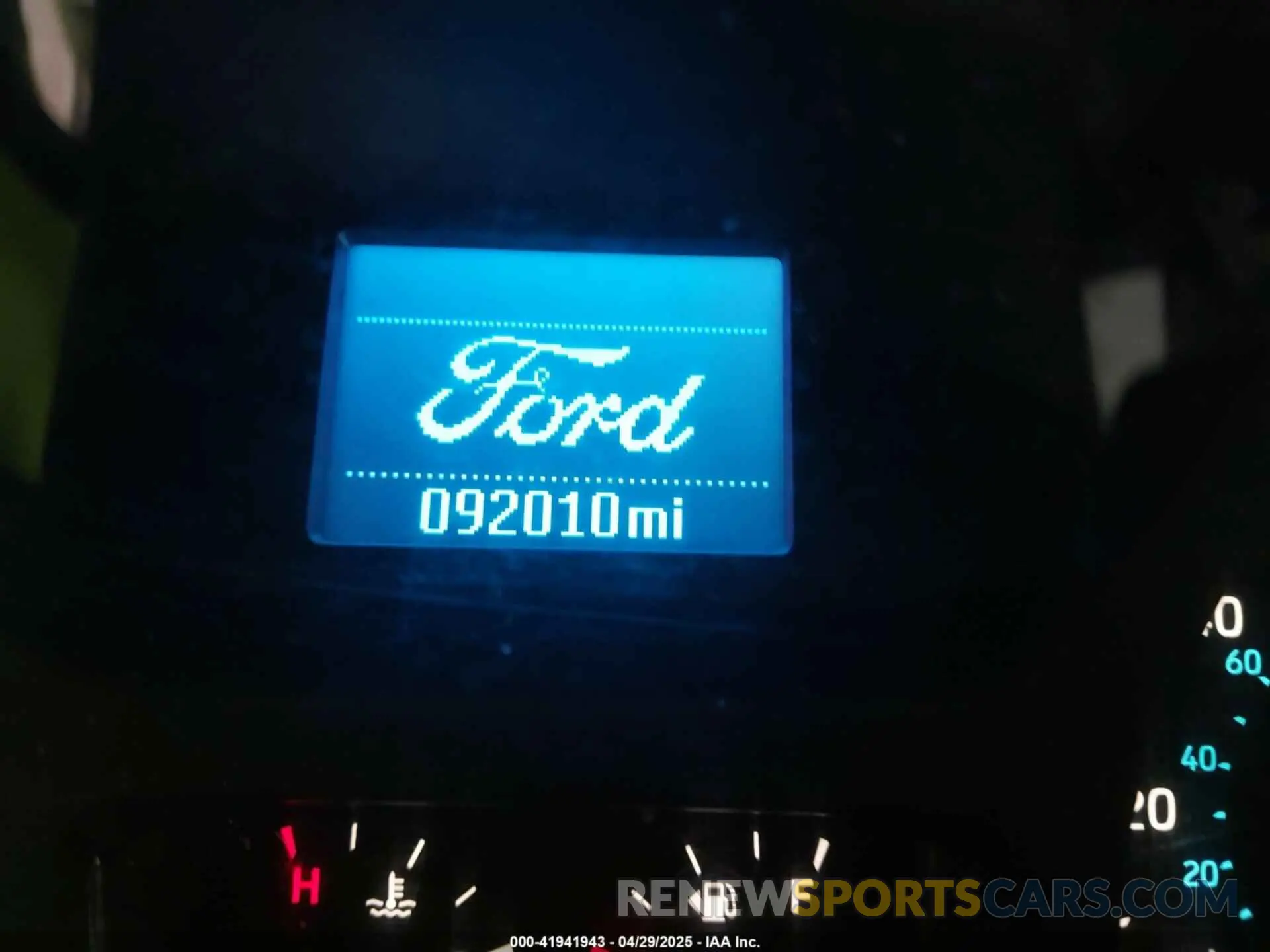 14 fotografías del automóvil dañado 1FTYR1ZM7KKA71062 FORD TRANSIT-250 2019