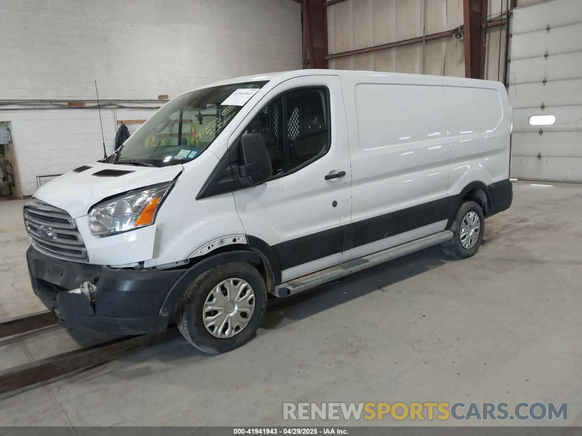 2 fotografías del automóvil dañado 1FTYR1ZM7KKA71062 FORD TRANSIT-250 2019