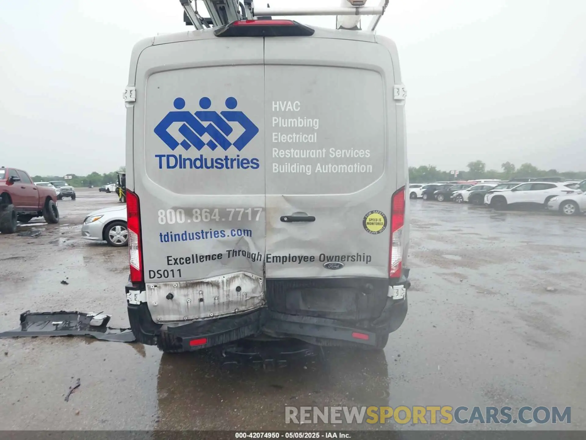 16 fotografías del automóvil dañado 1FTYR2CG9KKB86352 FORD TRANSIT-250 2019