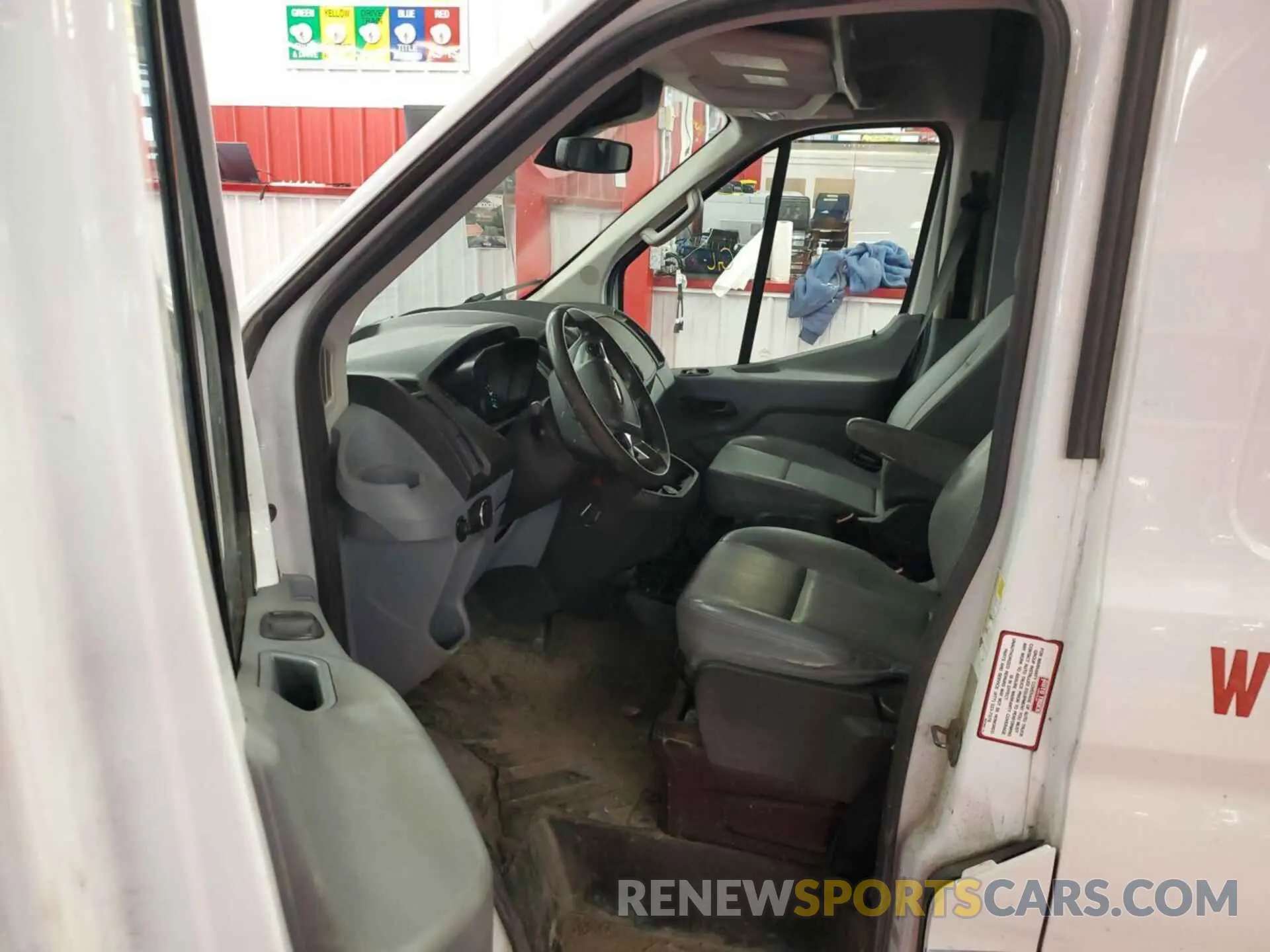 18 fotografías del automóvil dañado 1FTYR2CM0KKA46602 FORD TRANSIT-250 2019
