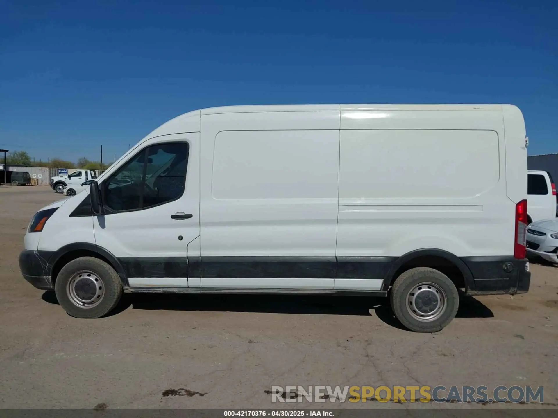 14 fotografías del automóvil dañado 1FTYR2CM0KKB83667 FORD TRANSIT-250 2019