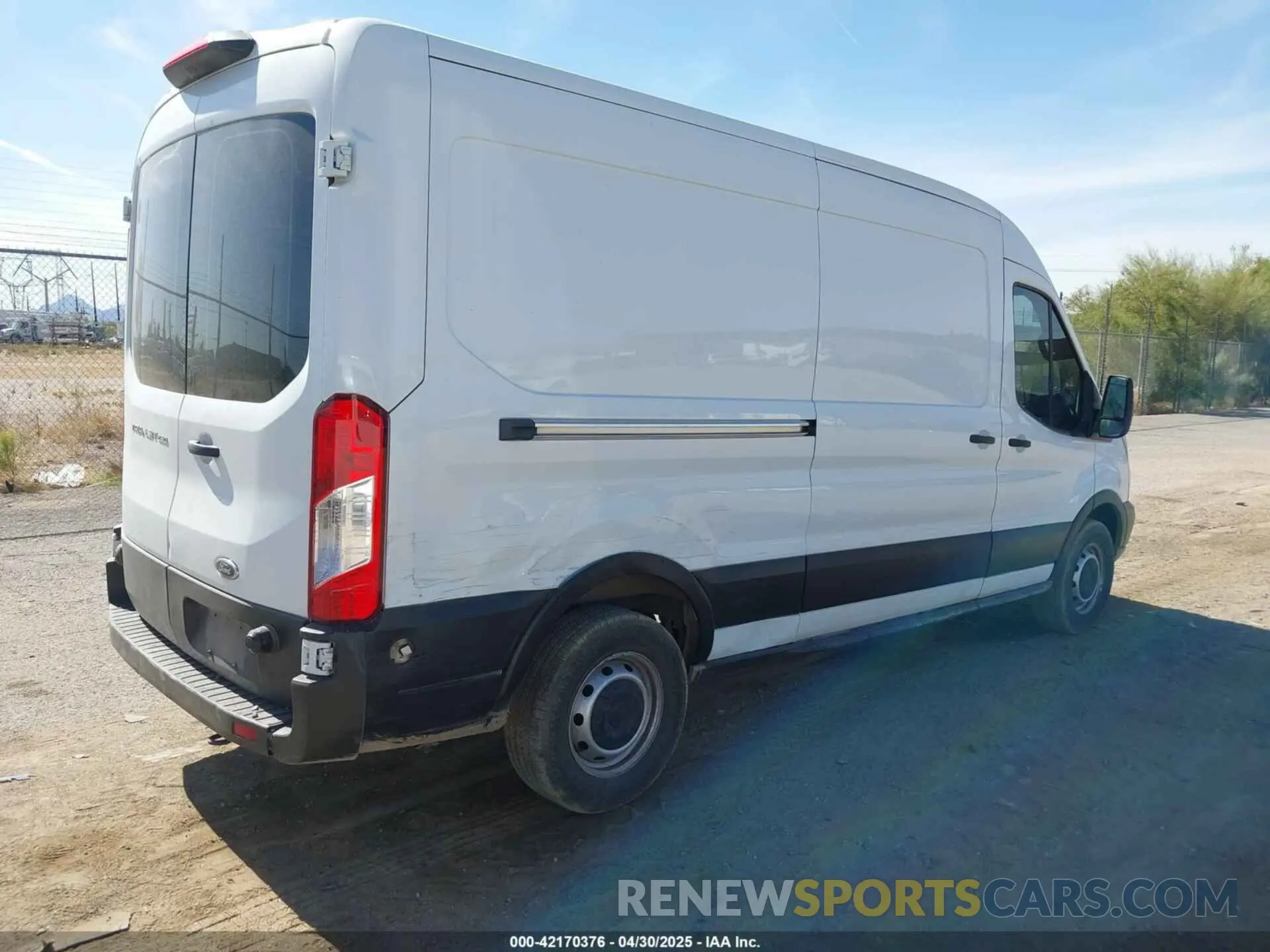 4 fotografías del automóvil dañado 1FTYR2CM0KKB83667 FORD TRANSIT-250 2019