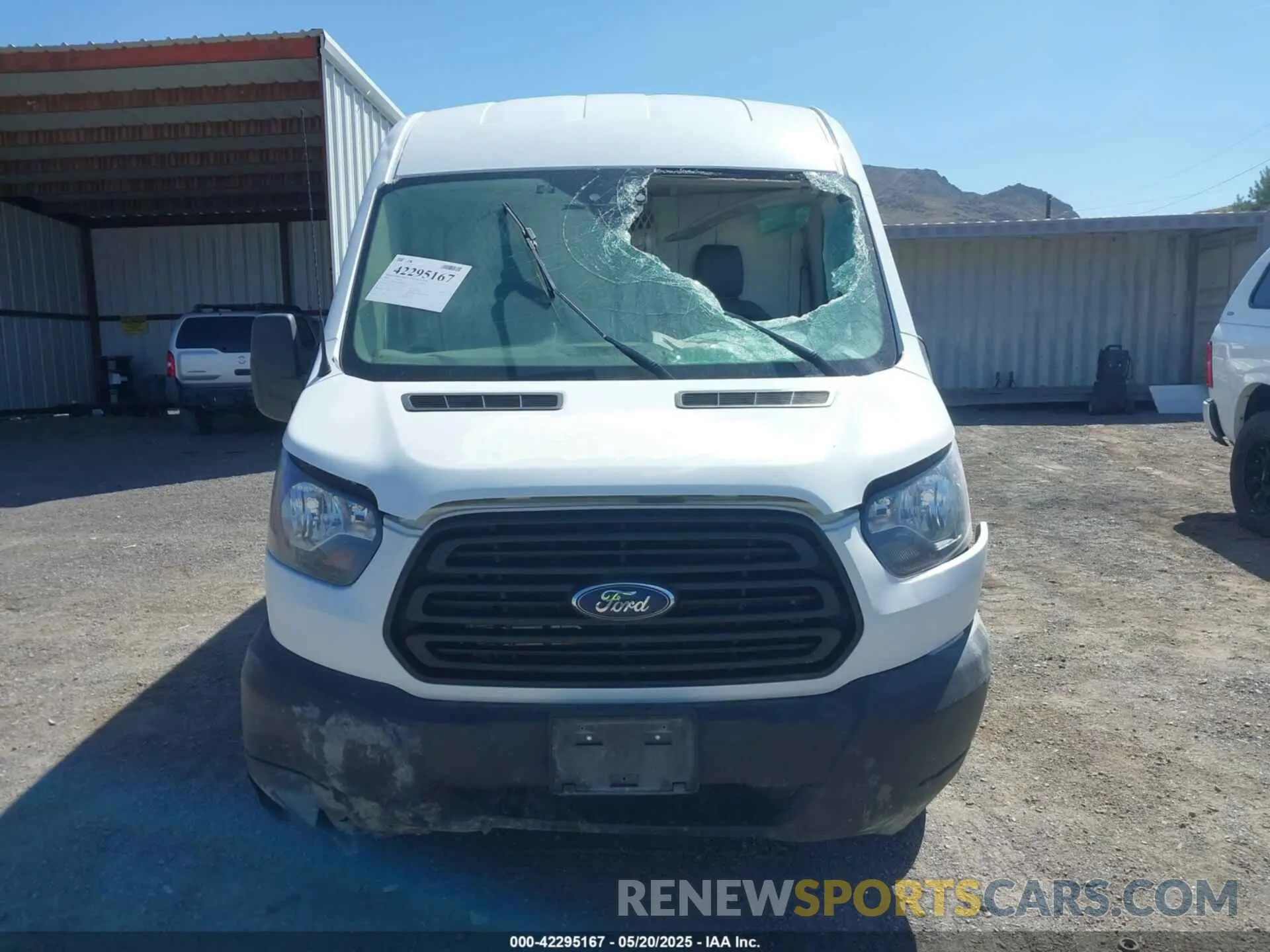 12 fotografías del automóvil dañado 1FTYR2CM2KKA00849 FORD TRANSIT-250 2019