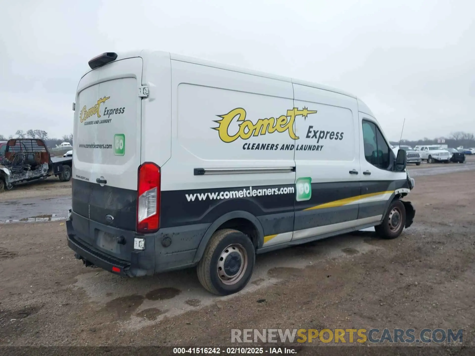 4 fotografías del automóvil dañado 1FTYR2CM2KKA82002 FORD TRANSIT-250 2019