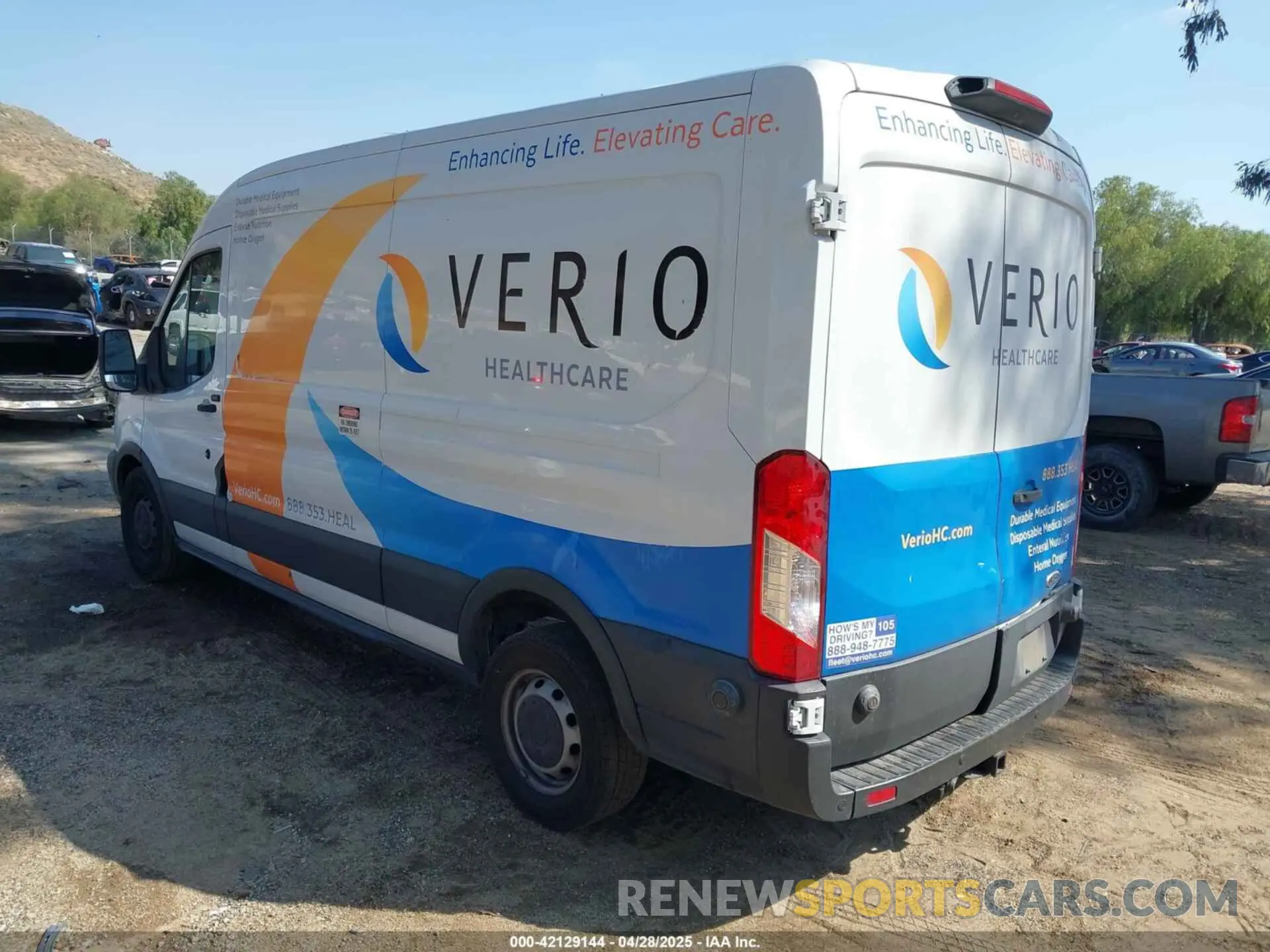 3 fotografías del automóvil dañado 1FTYR2CM5KKB19415 FORD TRANSIT-250 2019