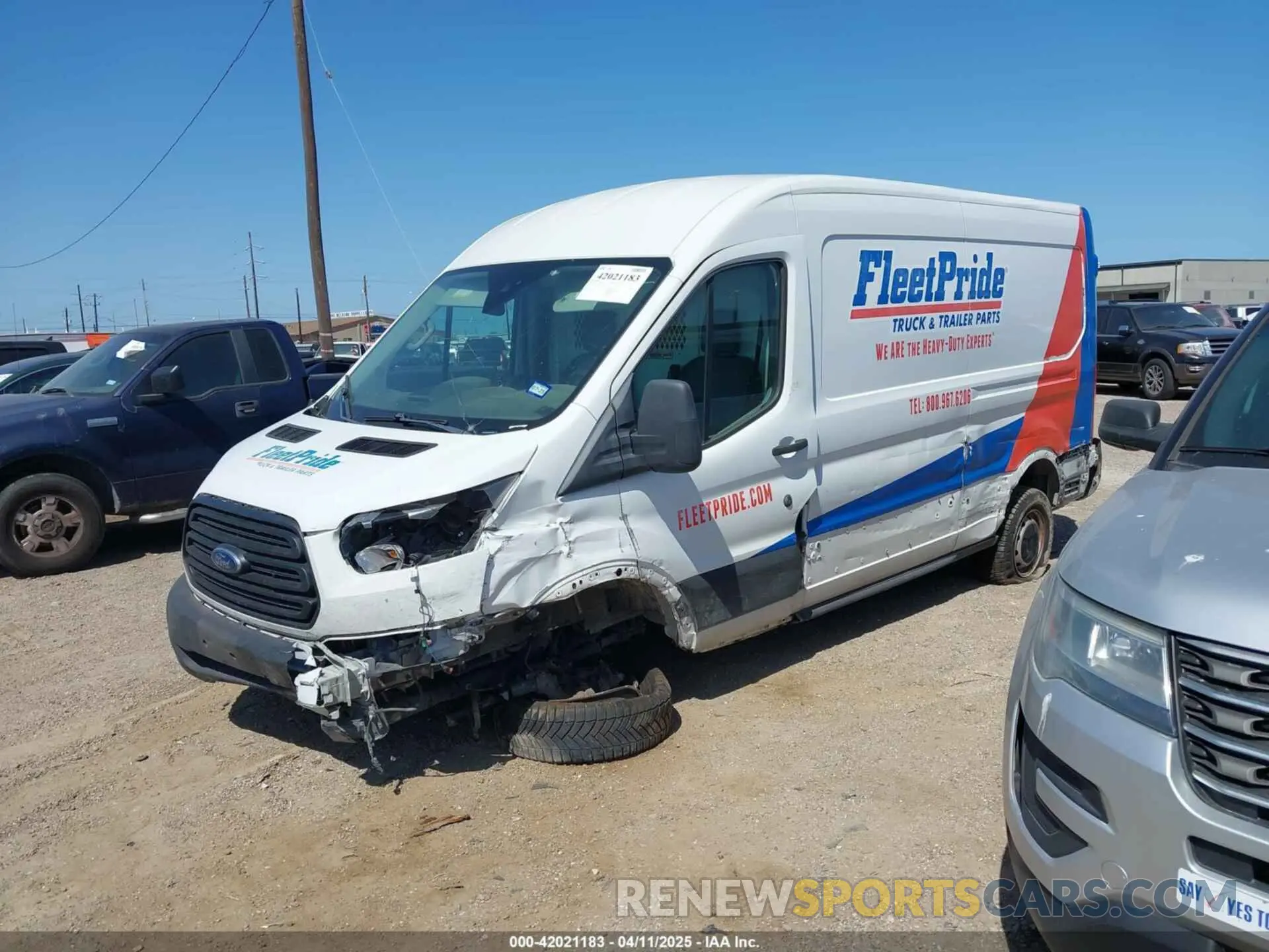 2 fotografías del automóvil dañado 1FTYR2CM6KKB19102 FORD TRANSIT-250 2019