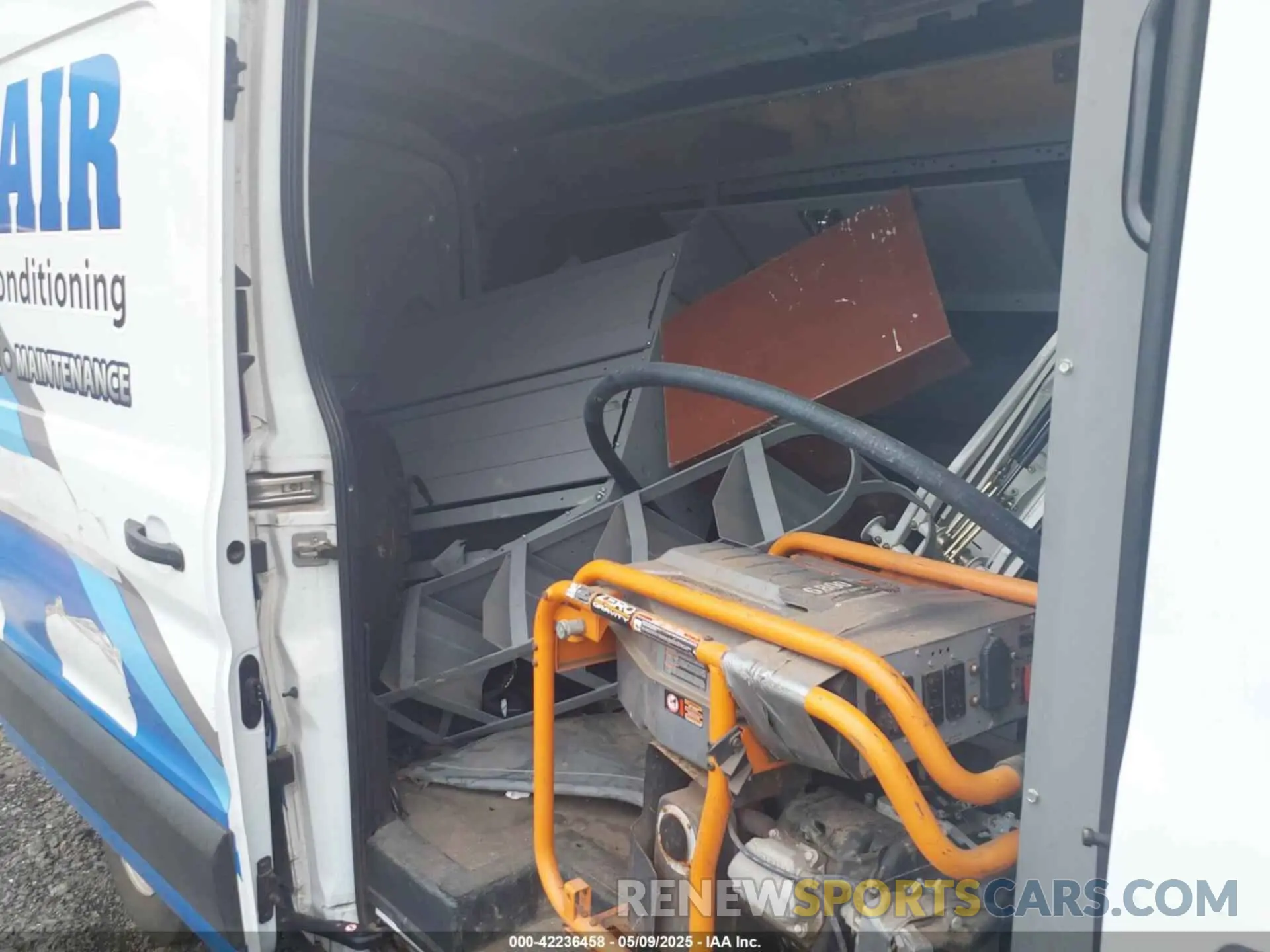 8 fotografías del automóvil dañado 1FTYR2CM8KKA85504 FORD TRANSIT-250 2019