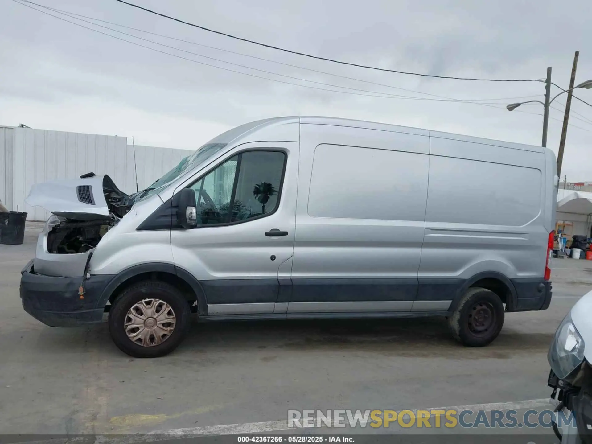 15 fotografías del automóvil dañado 1FTYR2CM8KKB16413 FORD TRANSIT-250 2019