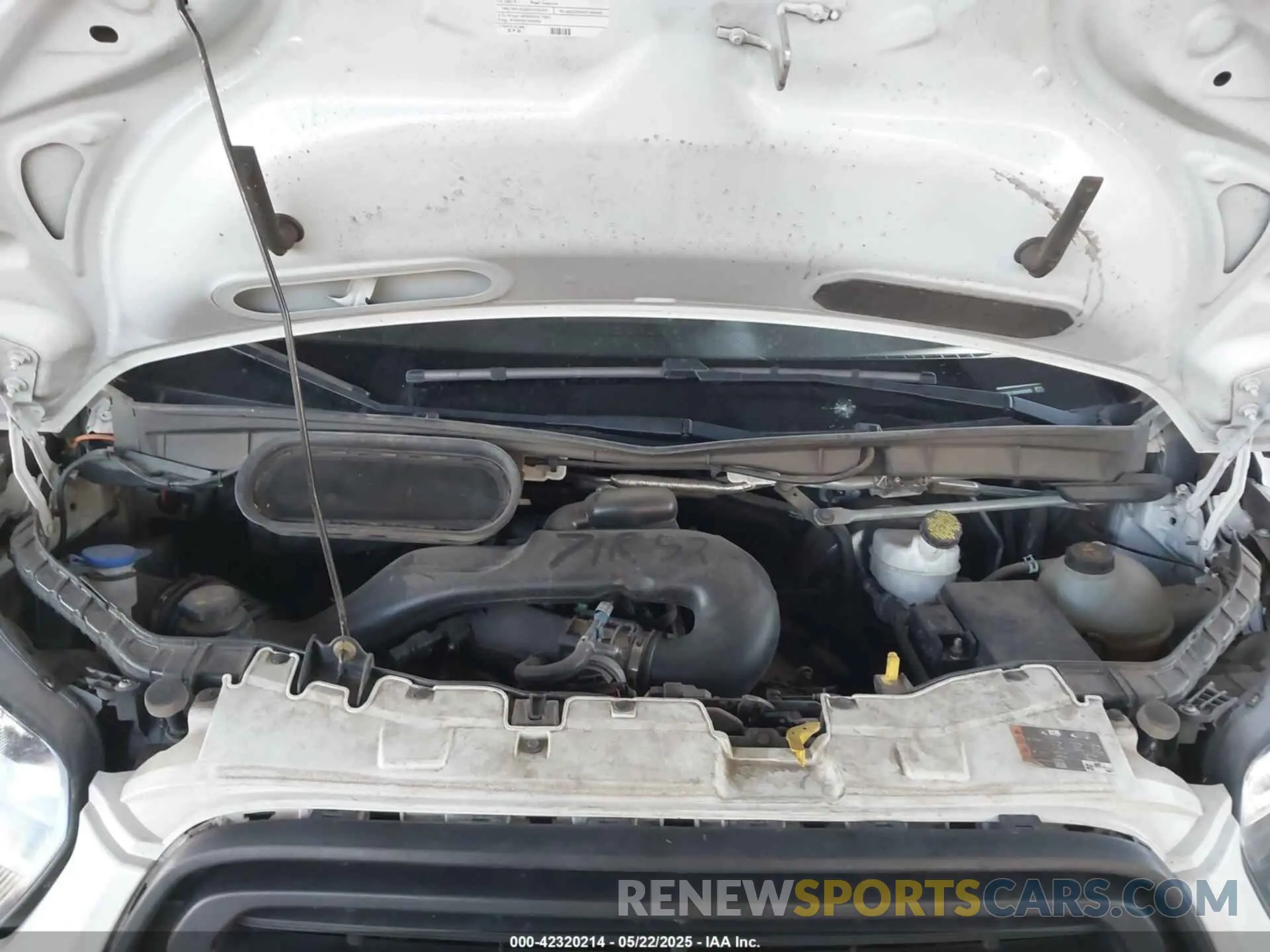 10 fotografías del automóvil dañado 1FTYR2CM9KKB83683 FORD TRANSIT-250 2019