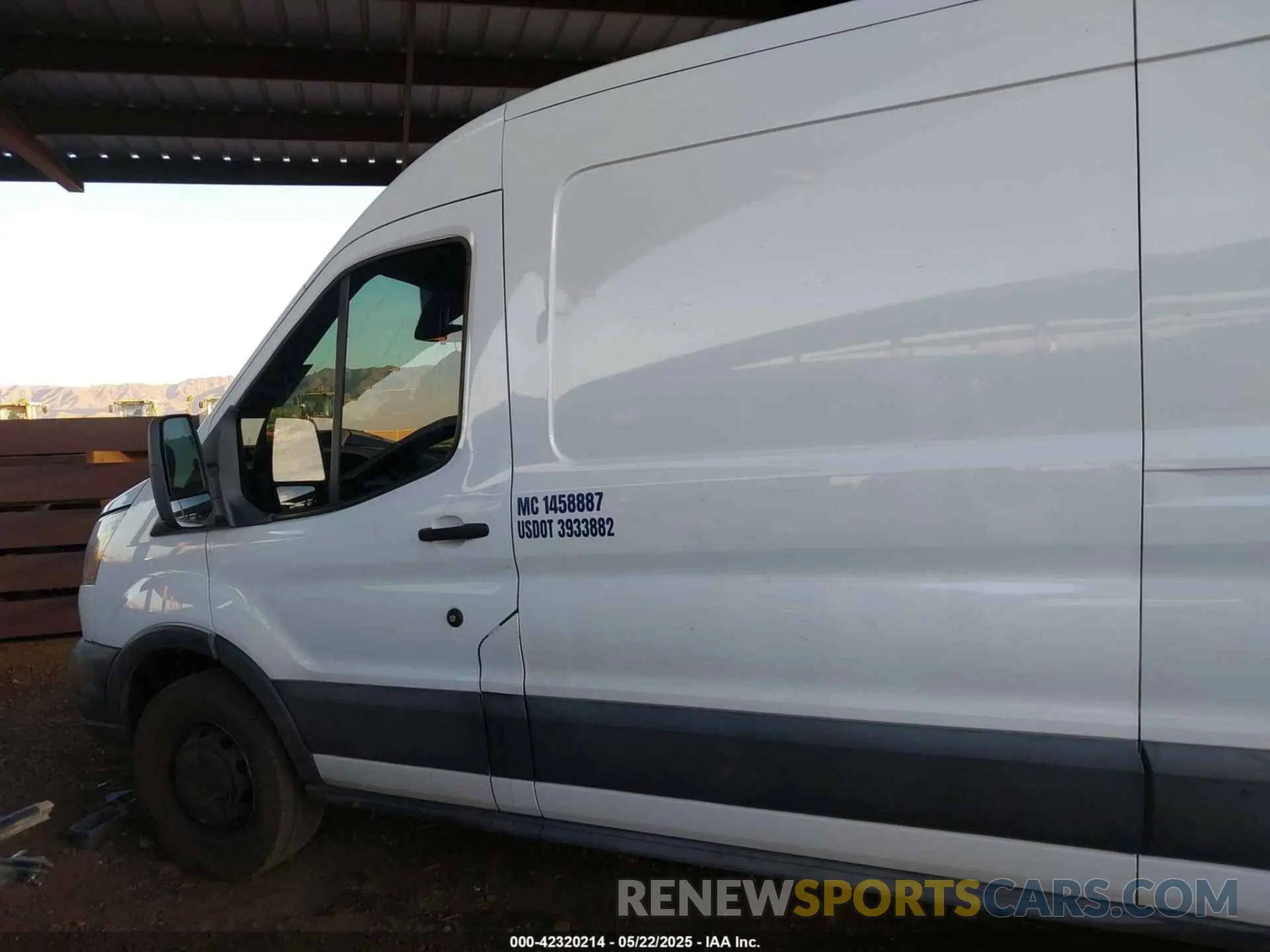 14 fotografías del automóvil dañado 1FTYR2CM9KKB83683 FORD TRANSIT-250 2019
