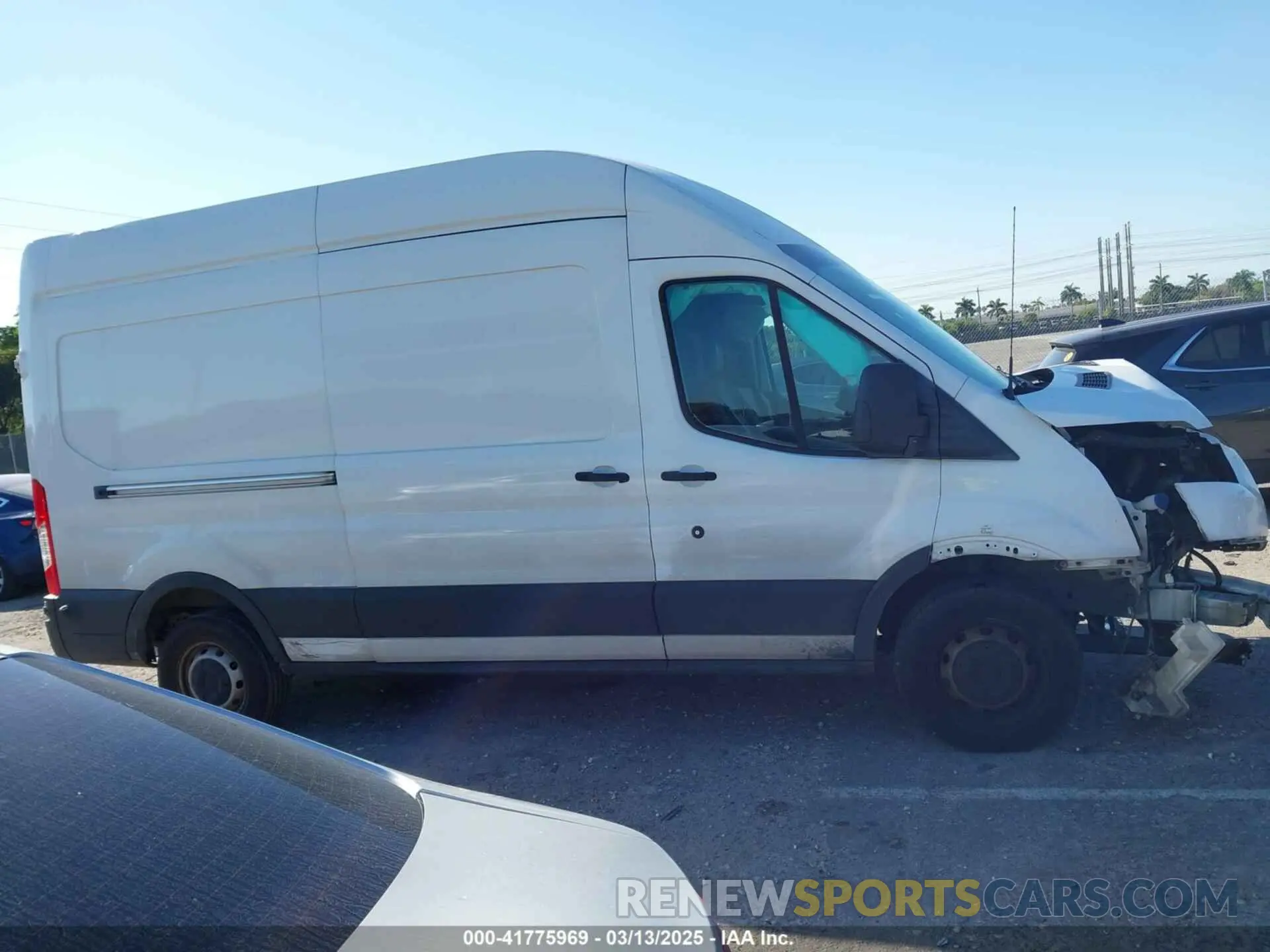 14 fotografías del automóvil dañado 1FTYR2XM3KKA50492 FORD TRANSIT-250 2019