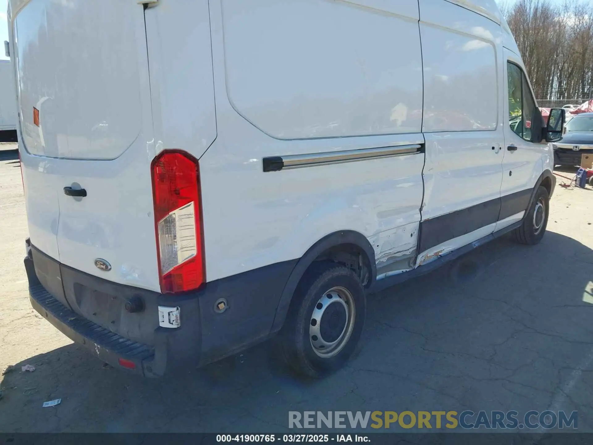 4 fotografías del automóvil dañado 1FTYR2XMXKKA45743 FORD TRANSIT-250 2019